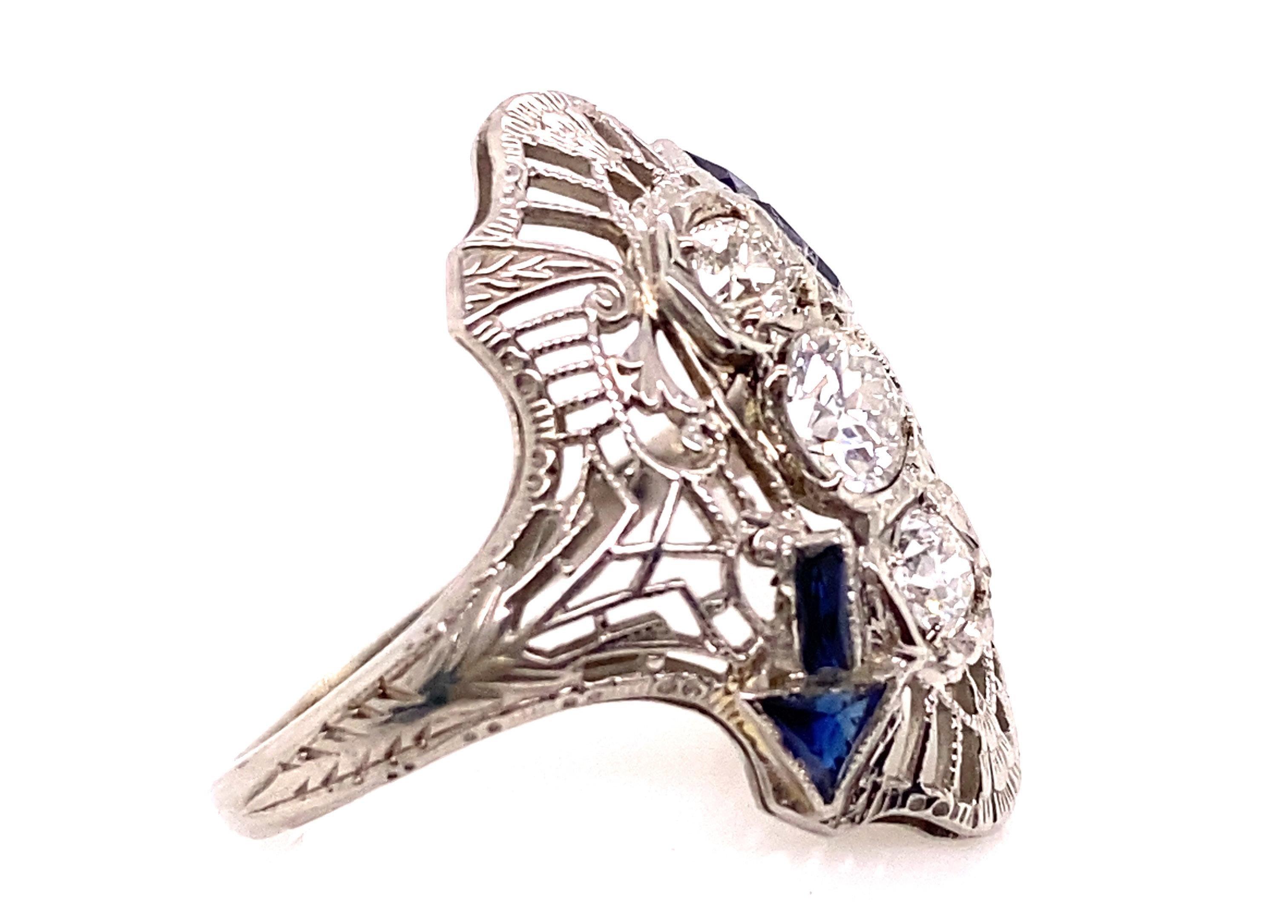 Old European Cut Art Deco 3 Stone Diamond Ring .81ct French Cut Arrow Sapphire 18k Original 1930' For Sale