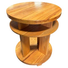 Mesa auxiliar Art Déco de 3 niveles en madera de nogal Por Gilbert Rohde para Brown Saltman