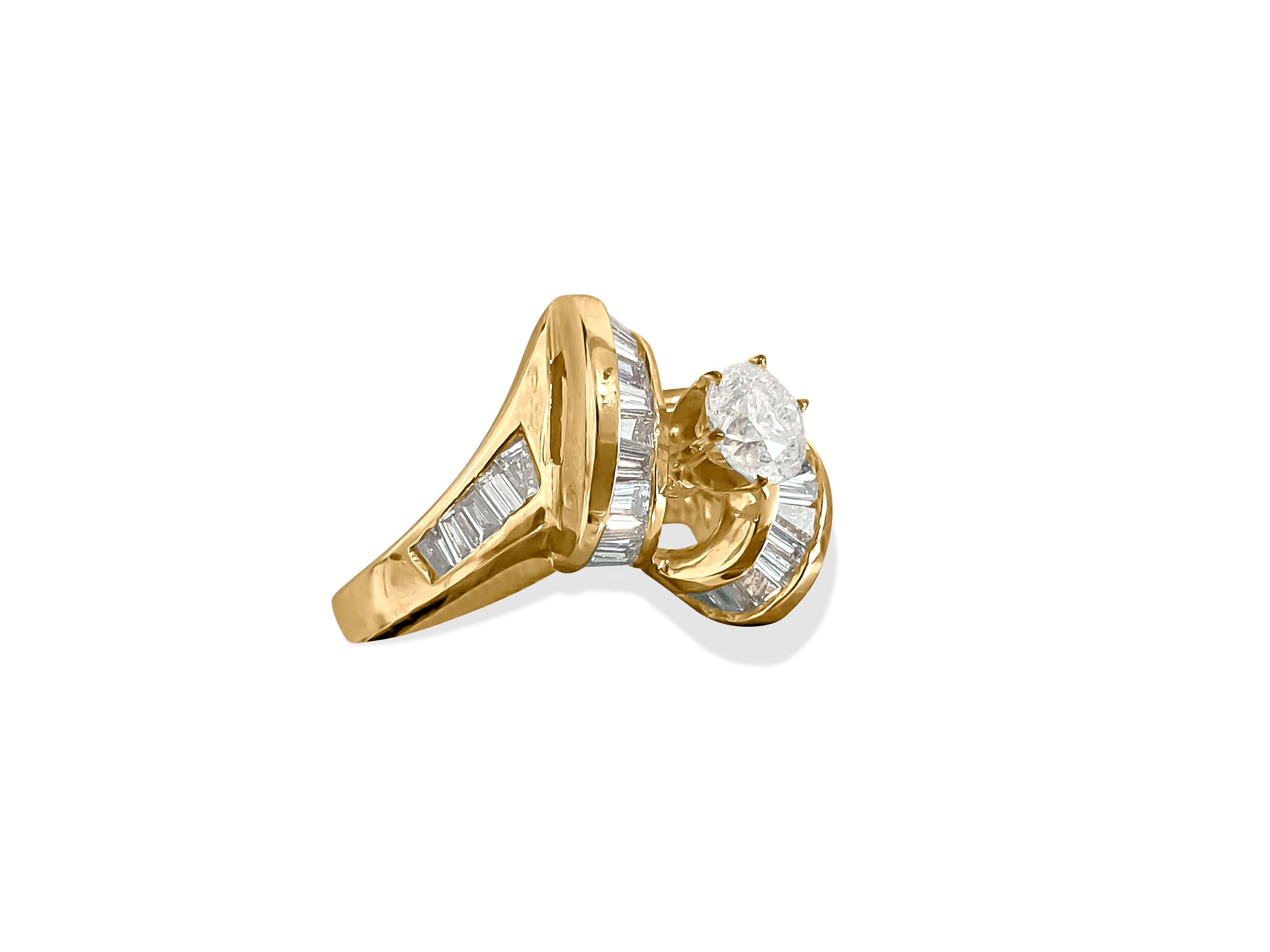 Taille ronde Bague de fiançailles Art déco en or 14 carats avec diamants de 3,00 carats en vente