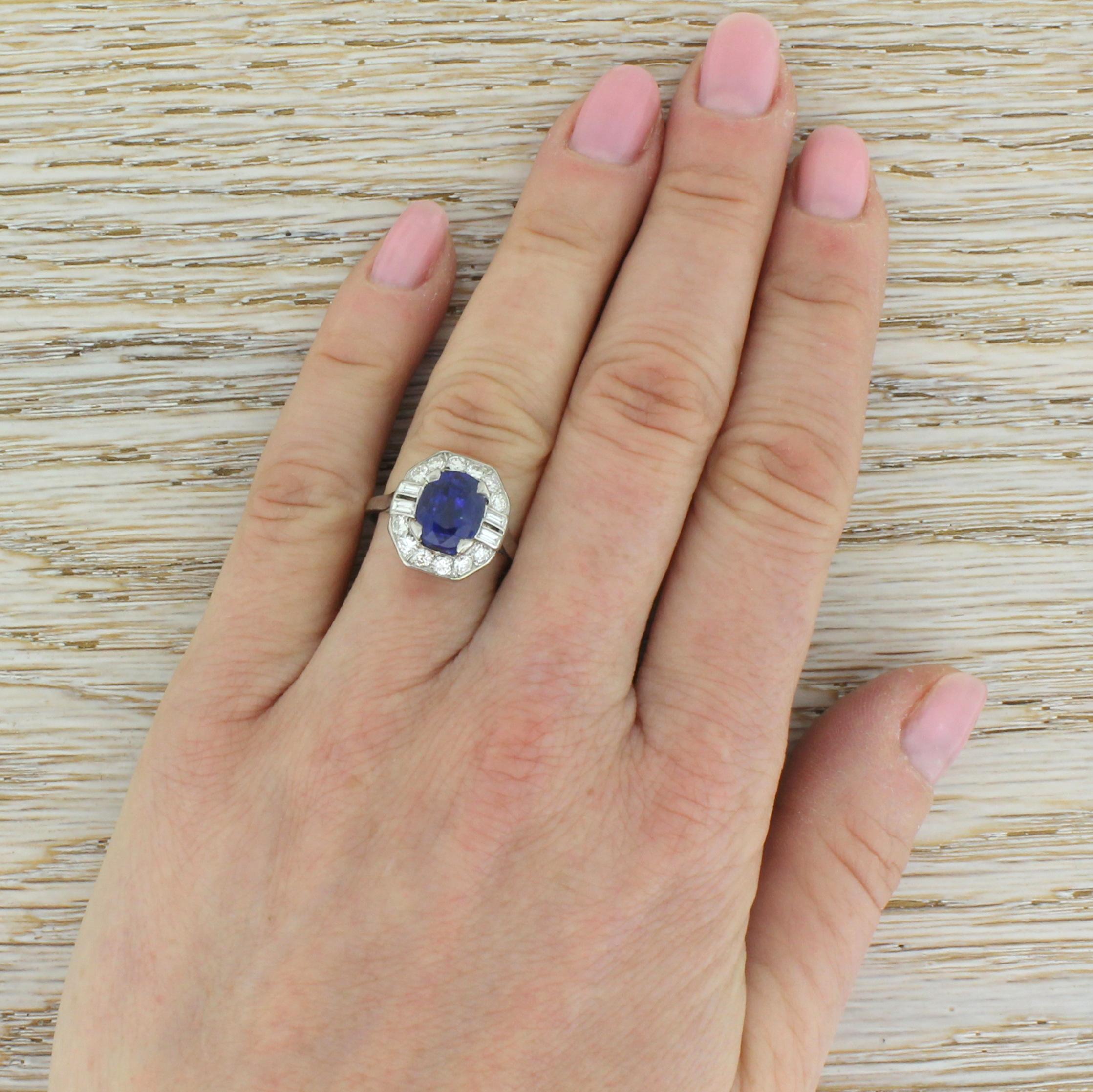 Women's Art Deco 3.00 Carat Natural No Heat Sapphire and Diamond Platinum Ring For Sale