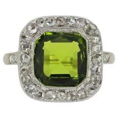 Art Deco Ring mit 3,00 Karat Peridot und Diamant