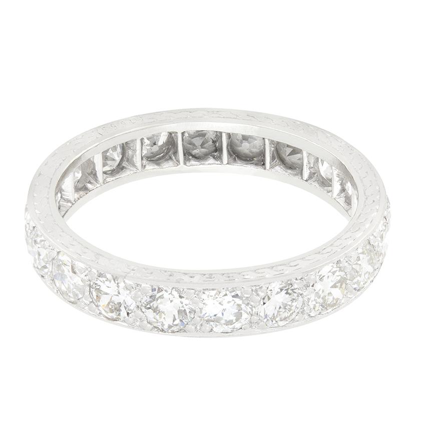 Taille vieille mine Bague d'éternité Art déco 3,00 carats, c. 1920 en vente
