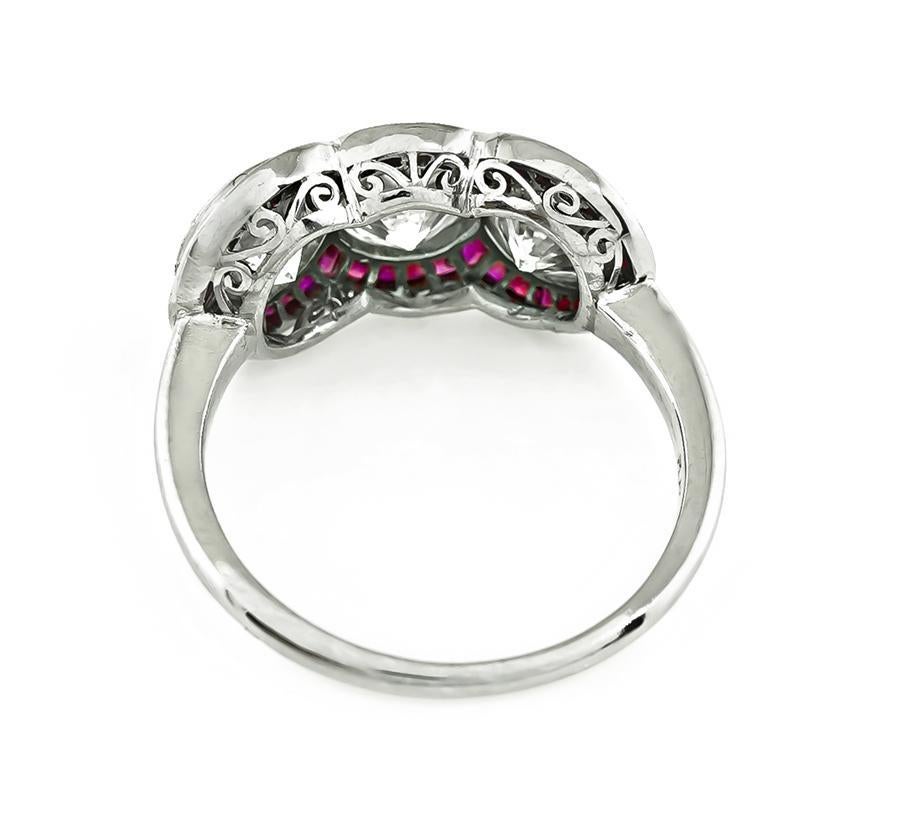 Bague d'anniversaire Art déco avec rubis et diamants de 3,04 carats Bon état - En vente à New York, NY