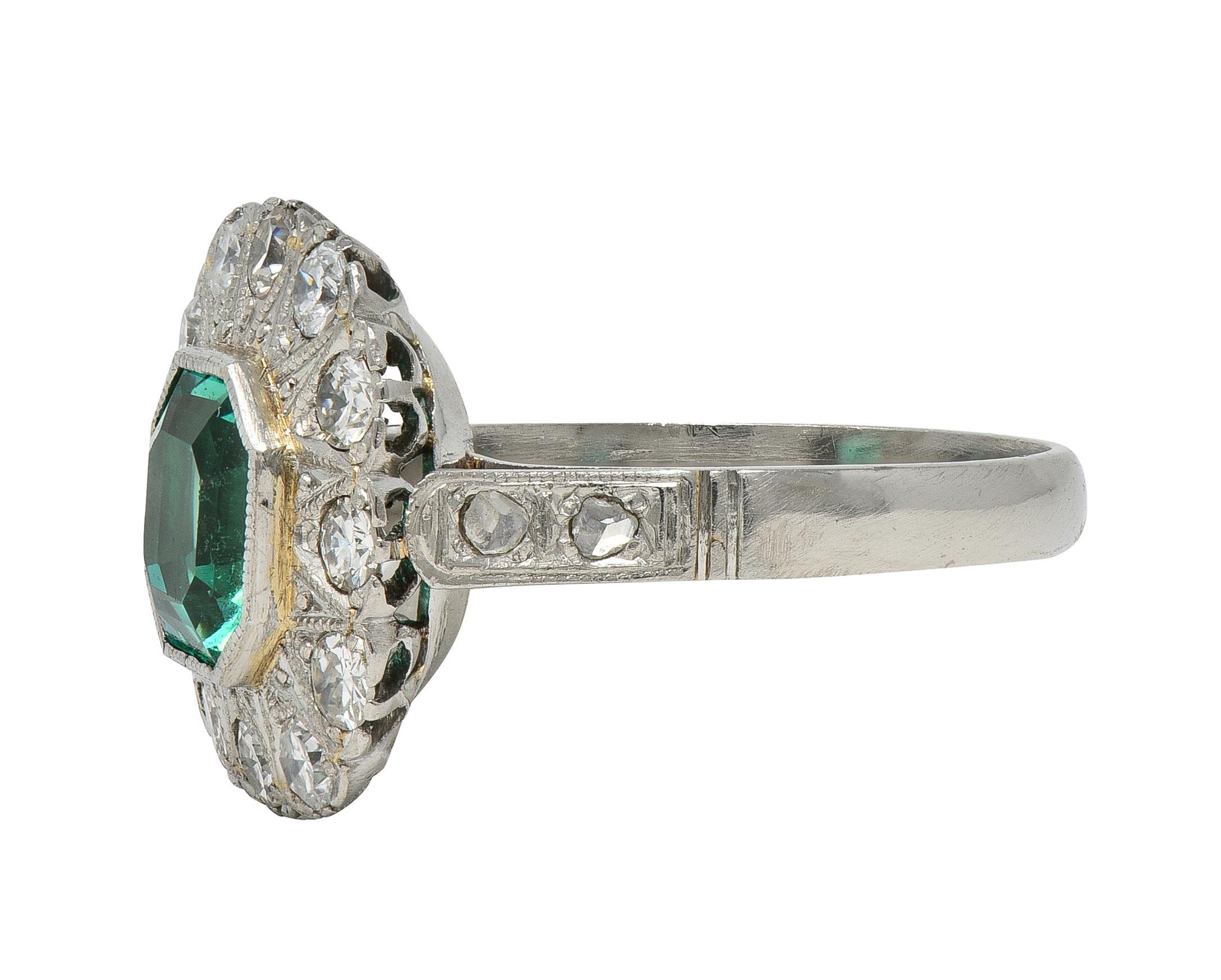 Taglio Asscher Art of Vintage 3.05 CTW No Oil Colombian Emerald Diamond Platinum Vintage Halo Ring in vendita