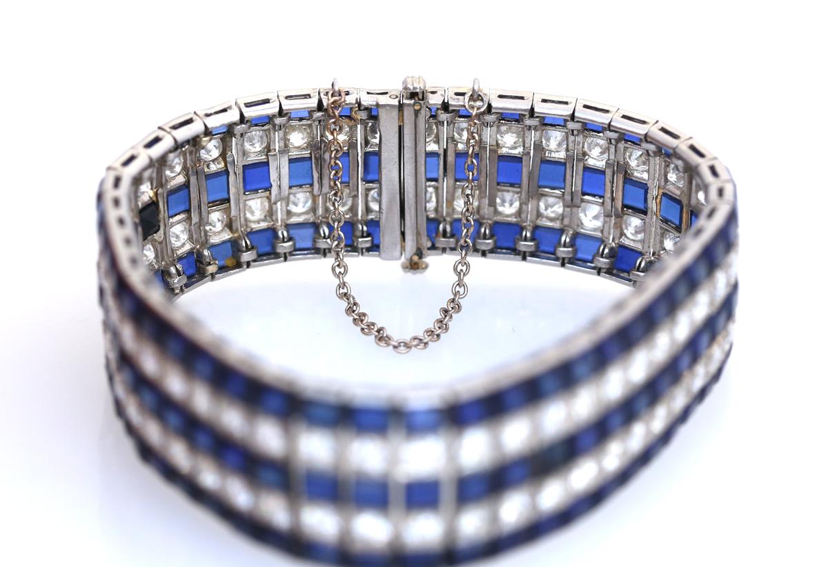 Art Deco 30 Carat Sapphires 10 Carat Diamonds Platinum Tennis Bracelet, 1920 In Fair Condition For Sale In Herzelia, Tel Aviv