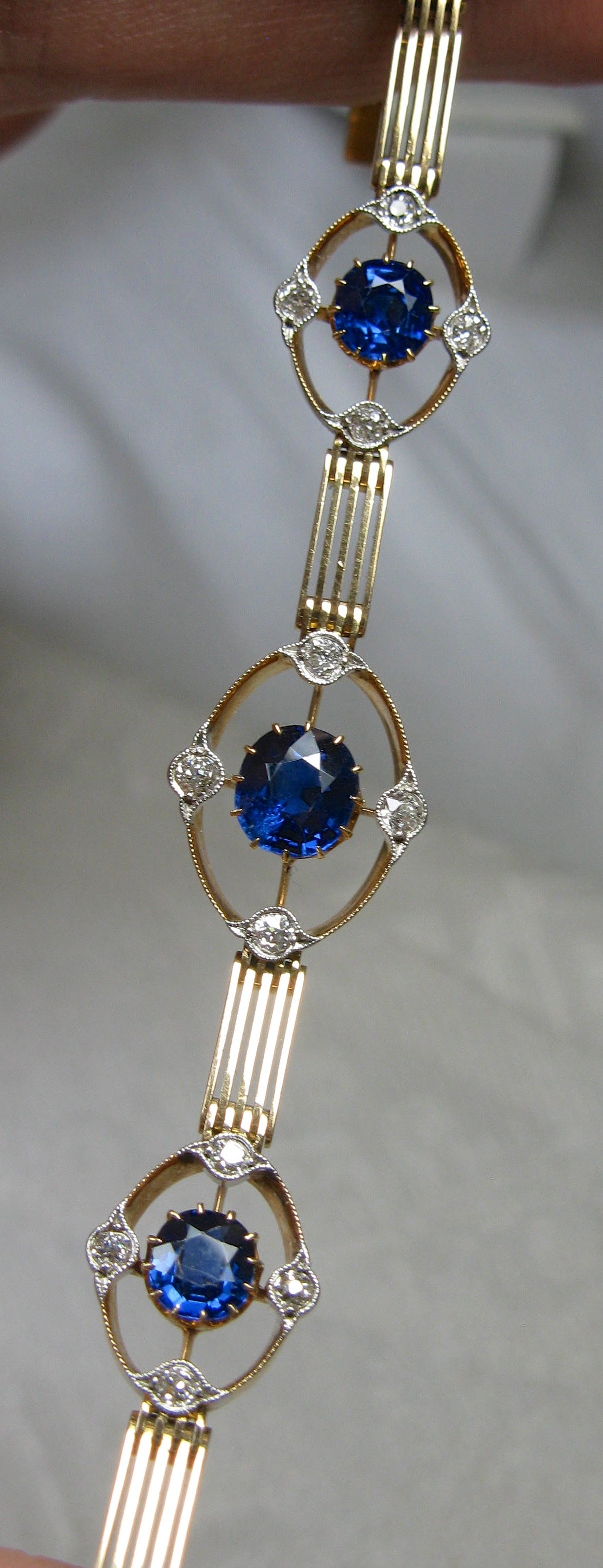 Art Decó 3,1 Quilates Zafiro Diamante Pulsera 15 Kilates Oro Edwardian en venta