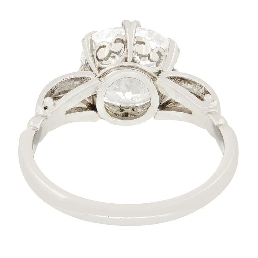 Antique Cushion Cut Art Deco 3.10ct Diamond Solitaire Ring, c.1920s For Sale
