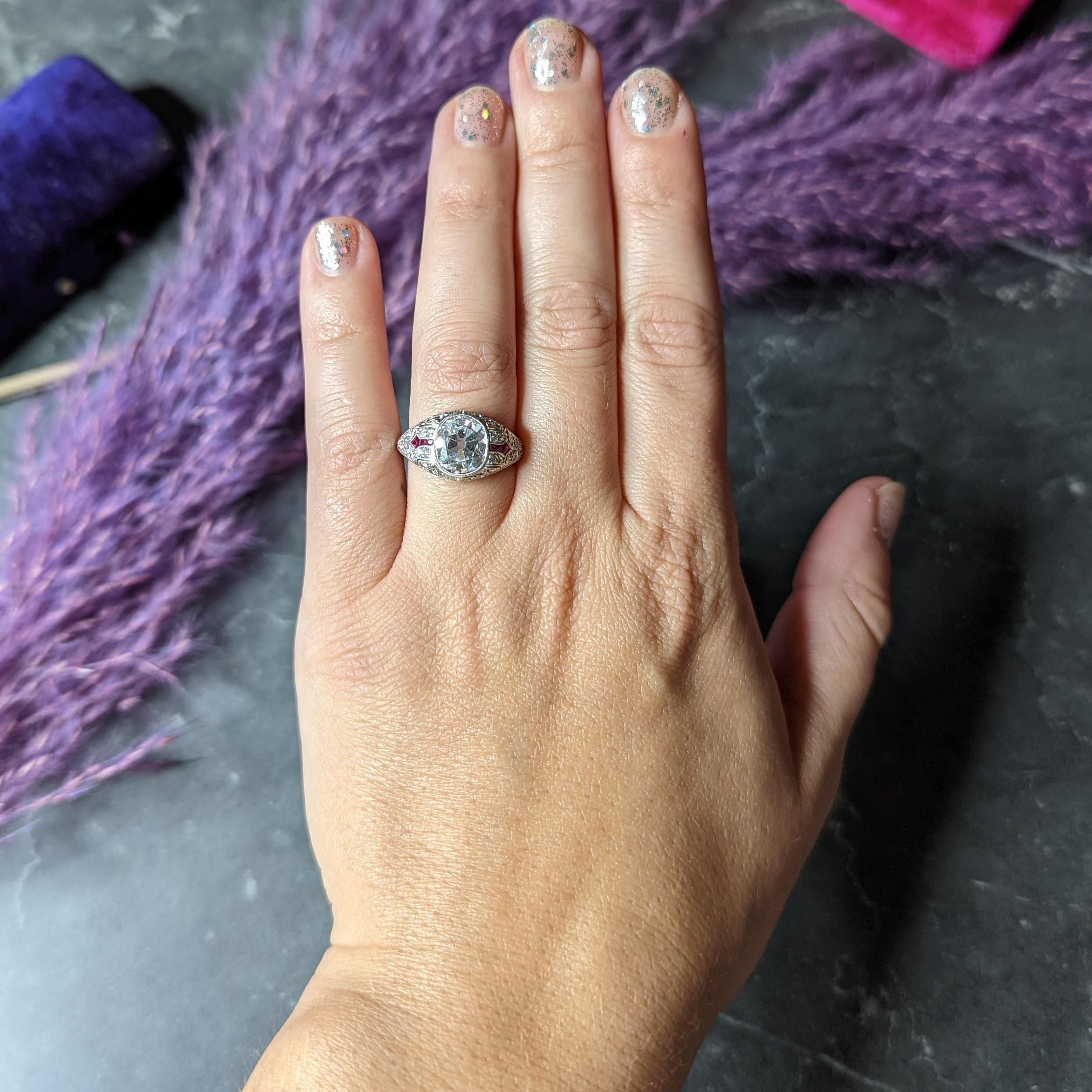 Art Deco 3.16 Carats Old Mine Cut Diamond Ruby Arrow Platinum Engagement Ring  For Sale 9