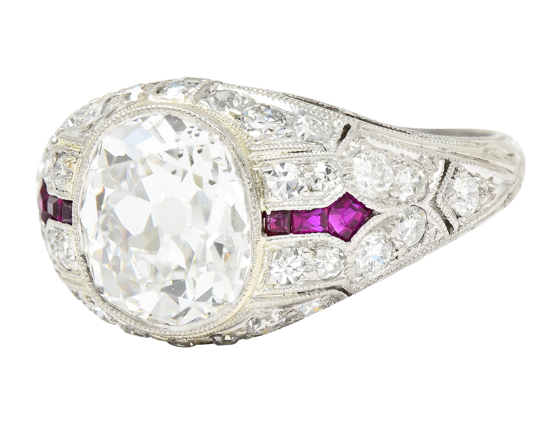 Art Deco 3.16 Carats Old Mine Cut Diamond Ruby Arrow Platinum Engagement Ring  For Sale 3