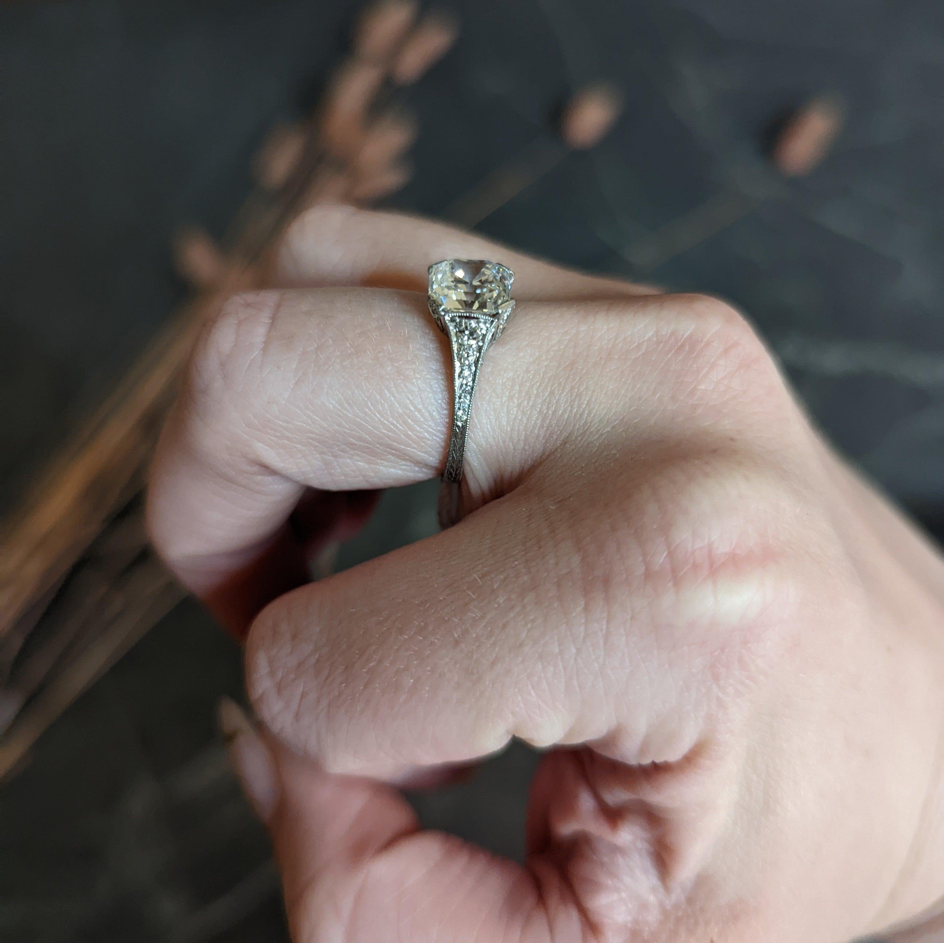 Art Deco 3.17 Carats Asscher Diamond Platinum Engagement Ring GIA For Sale 8