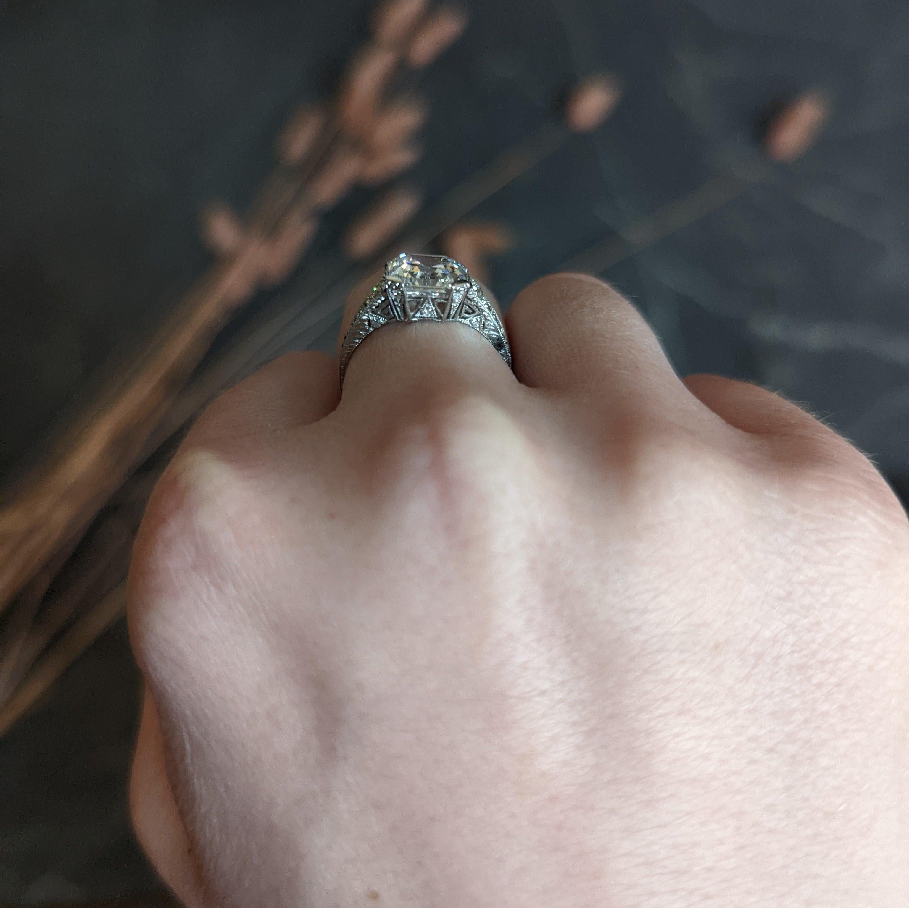 Art Deco 3.17 Carats Asscher Diamond Platinum Engagement Ring GIA For Sale 9