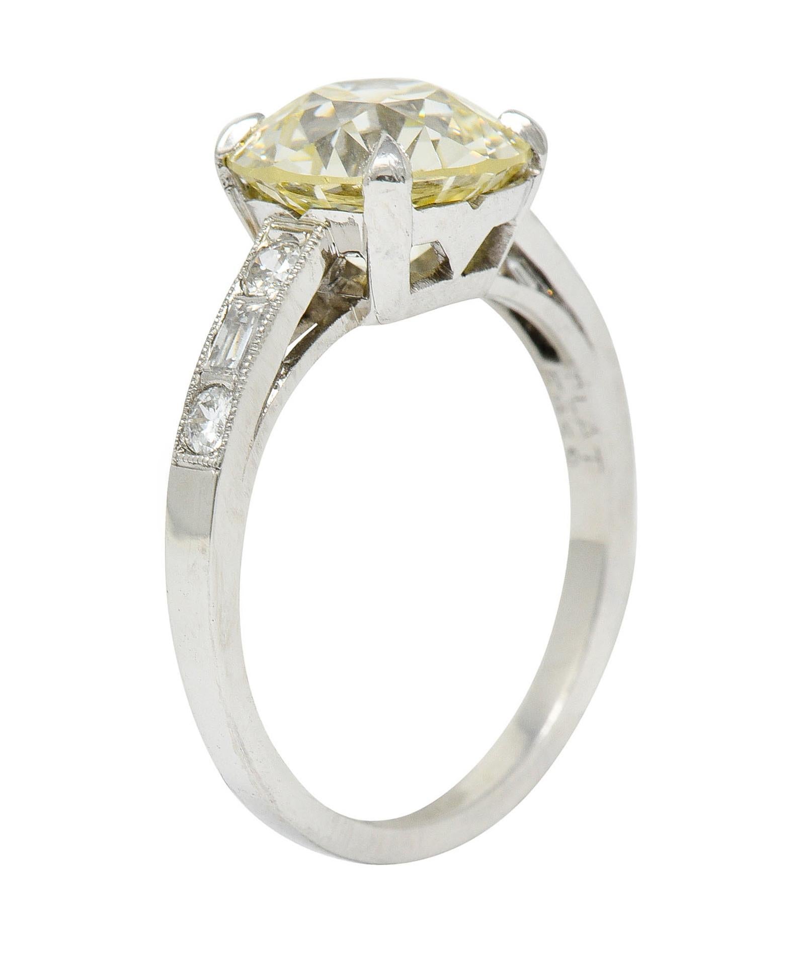 Art Deco 3.20 Carats Old European Diamond Platinum Engagement Ring GIA, 1930's 3