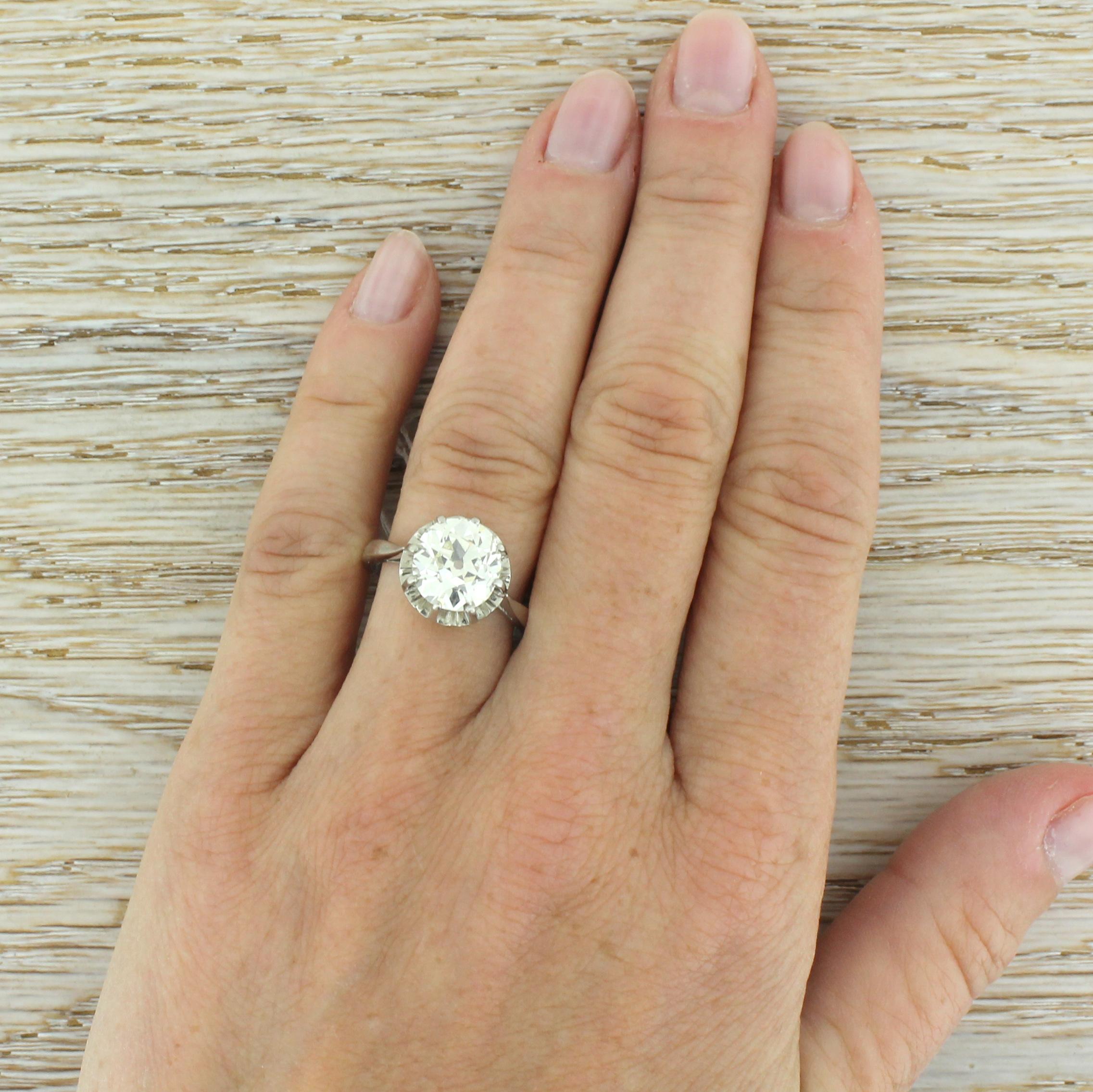 Women's Art Deco 3.22 Carat Old Cut Diamond Platinum Engagement Ring