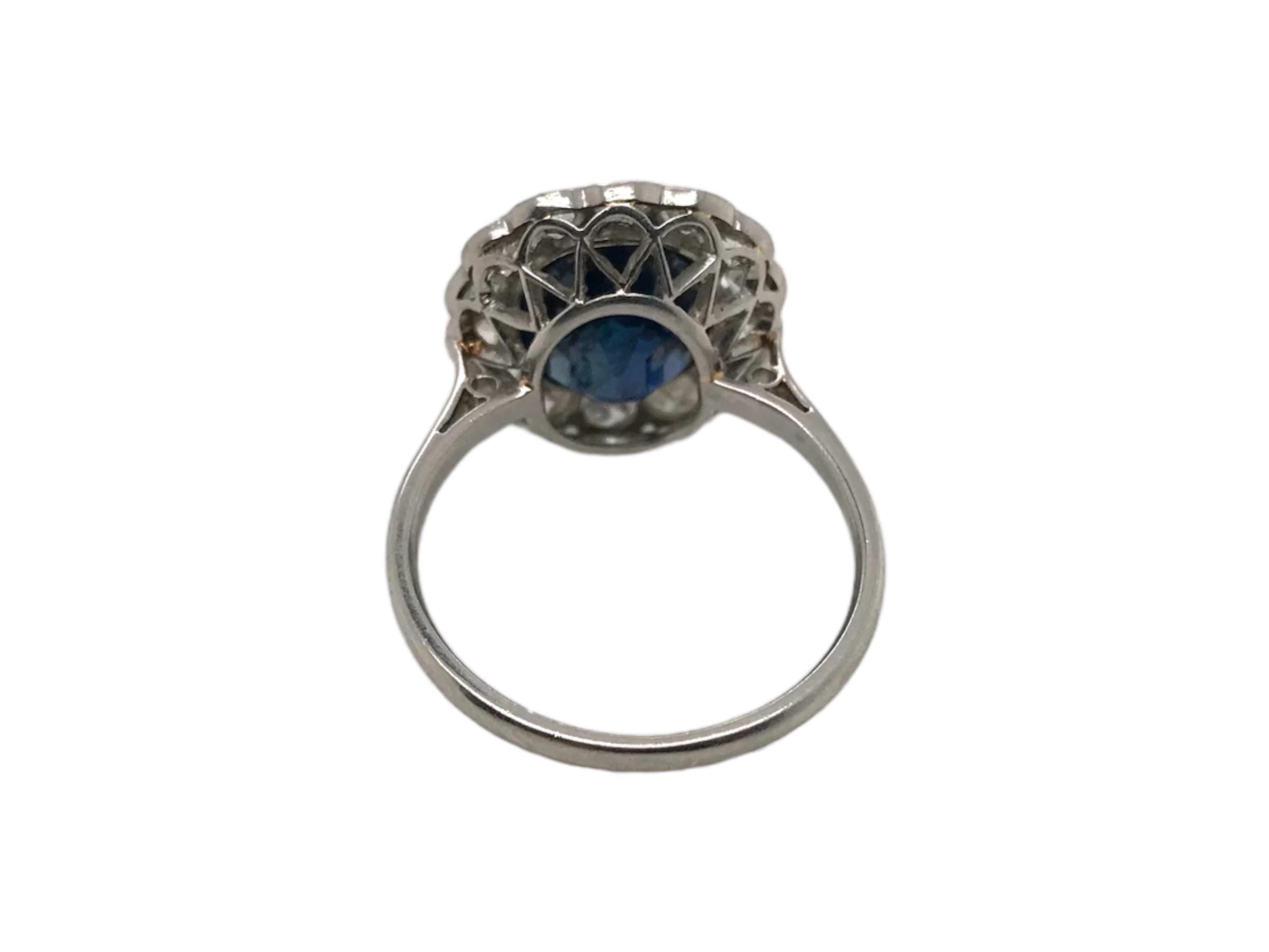 Art Deco 3.25 Carat Sapphire & Diamond Platinum Ring For Sale 1