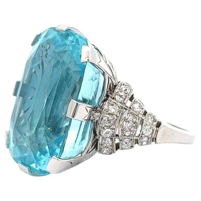 Women's or Men's Art Deco 32.93 Carats Aquamarine Diamond Platinum Cocktail Ring