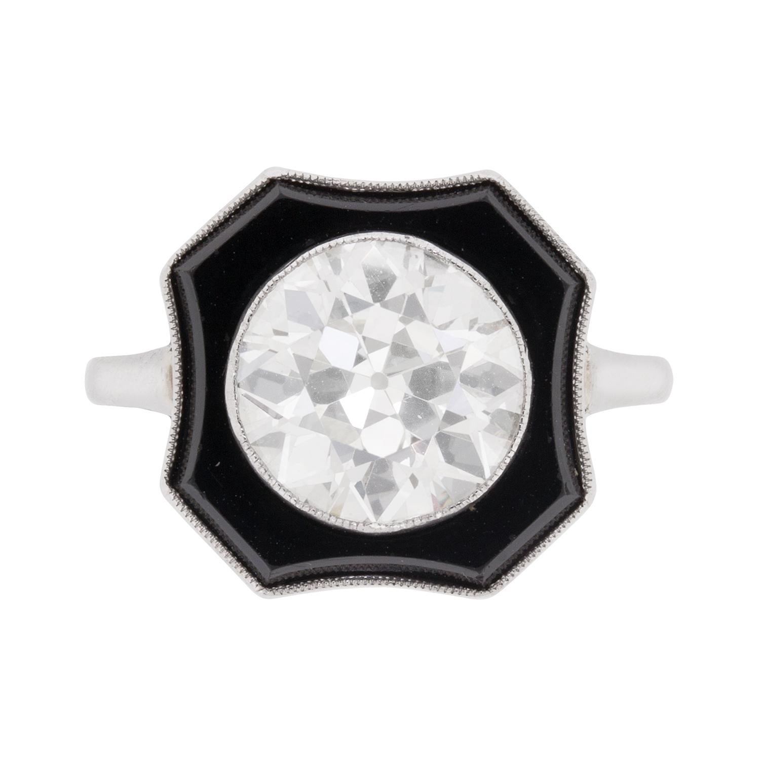 Art Deco 3.30 Carat Diamond and Onyx Ring, circa 1920s For Sale