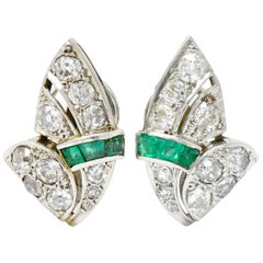 Art Deco 3.50 Carat Diamond Emerald Platinum Fanned Earrings