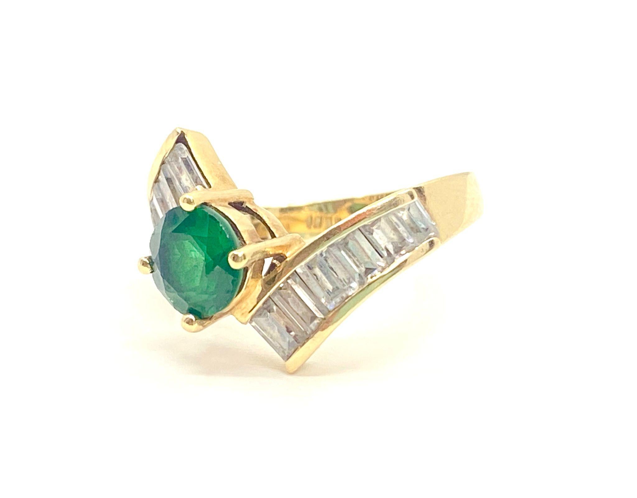 Women's Art Deco 3.50 carat Emerald and Diamond Engagement Ring  For Sale