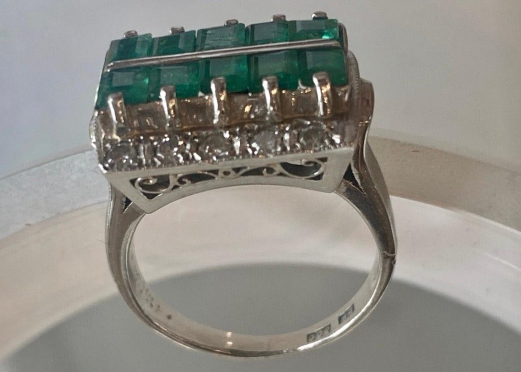 Art Deco 3.50 Carat Emerald Diamond Platinum Engagement Ring For Sale 1