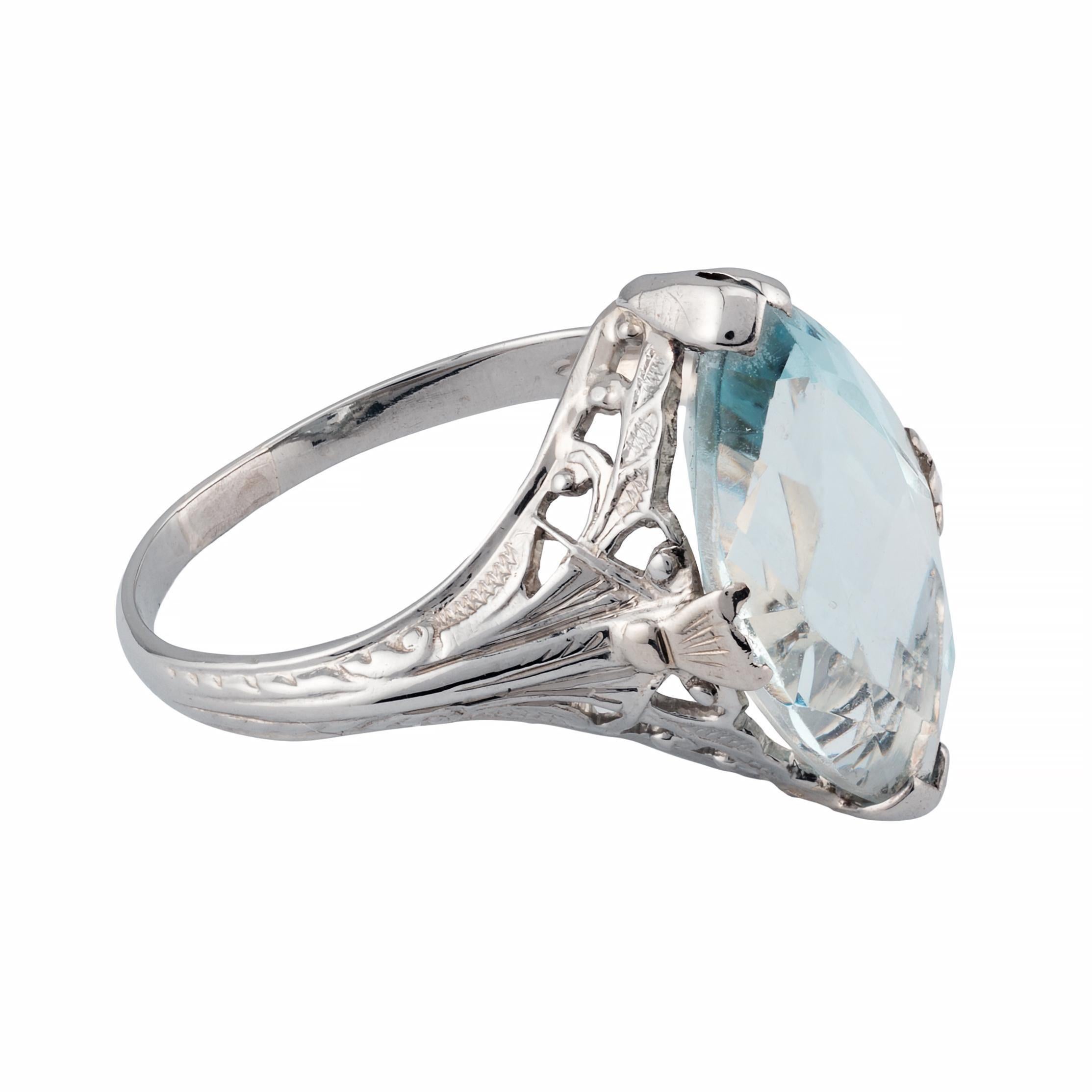 Art Deco 3,50 Karat Marquise Cut Aquamarin Solitär Filigraner Ring in 18K Weiß (Art déco) im Angebot