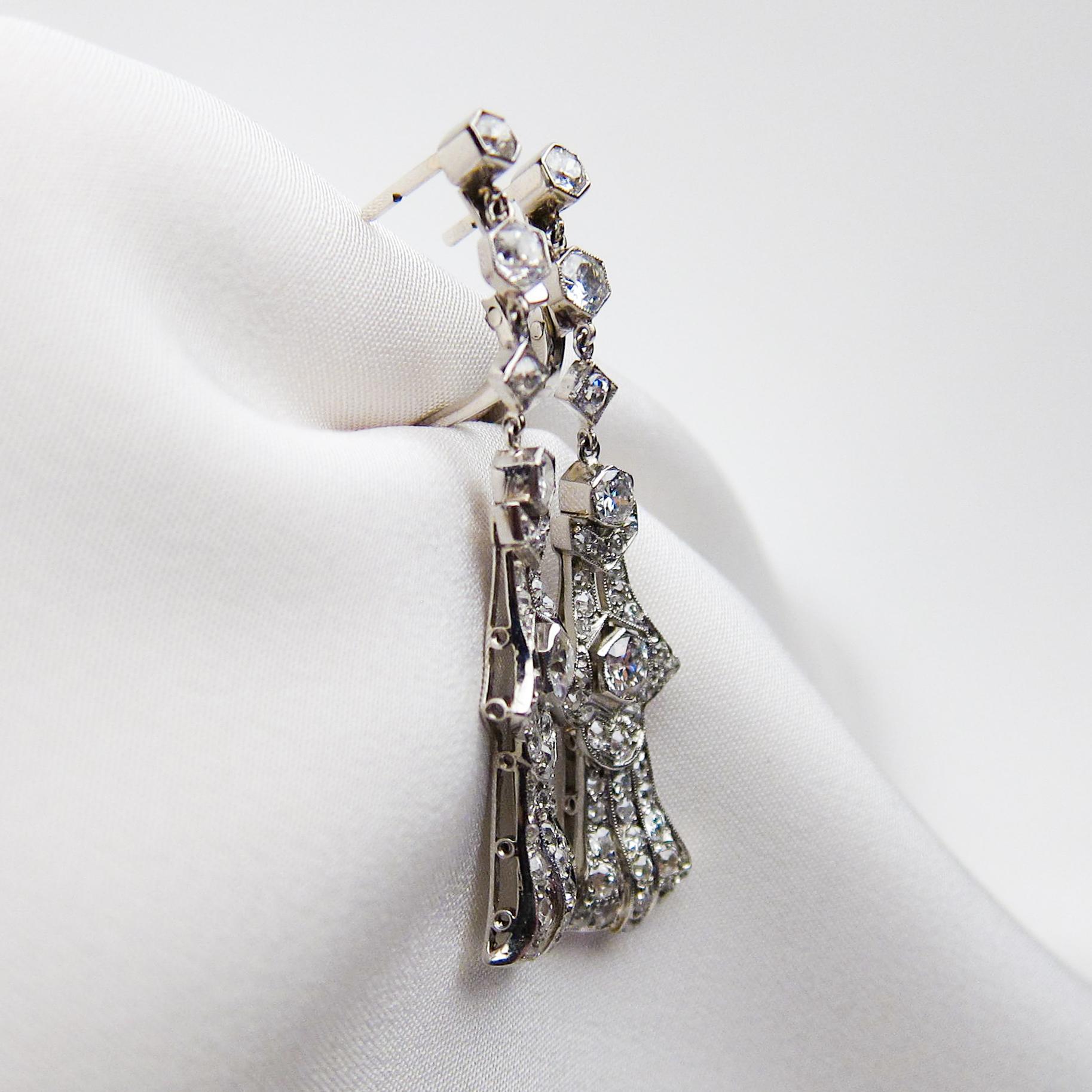 Old European Cut Art Deco 3.51 Carat Diamond and Platinum Dangle Earrings For Sale