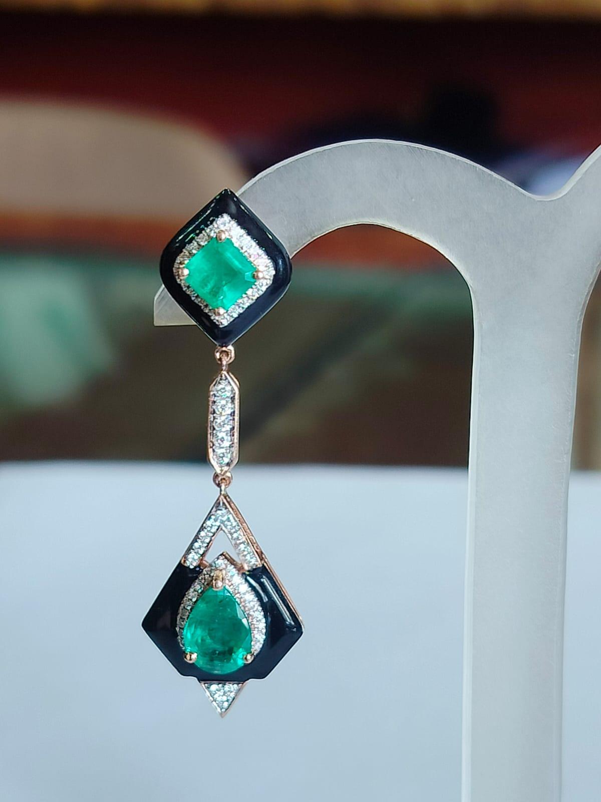 Mixed Cut Art Deco 3.54 carats, natural Zambian Emerald Diamond & Enamel Dangle Earrings For Sale