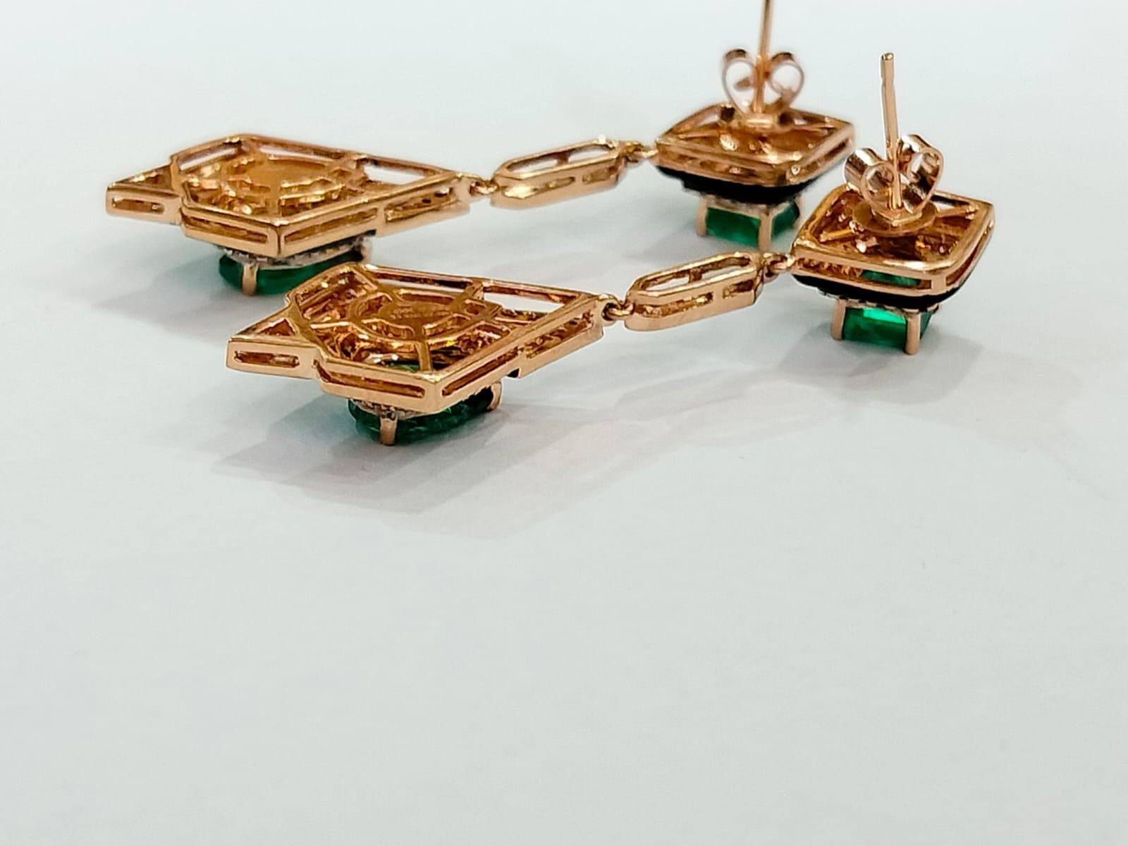 Women's Art Deco 3.54 carats, natural Zambian Emerald Diamond & Enamel Dangle Earrings For Sale