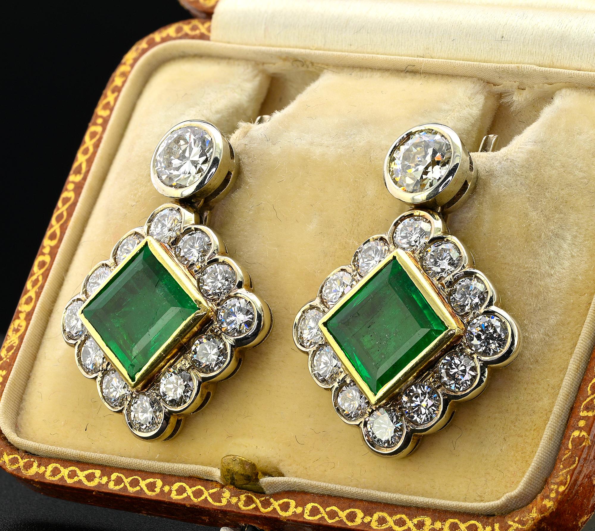 Art Deco 3.54 Ct Colombian Emerald 5.75 CT Diamond 18 KT Earrings For Sale 1