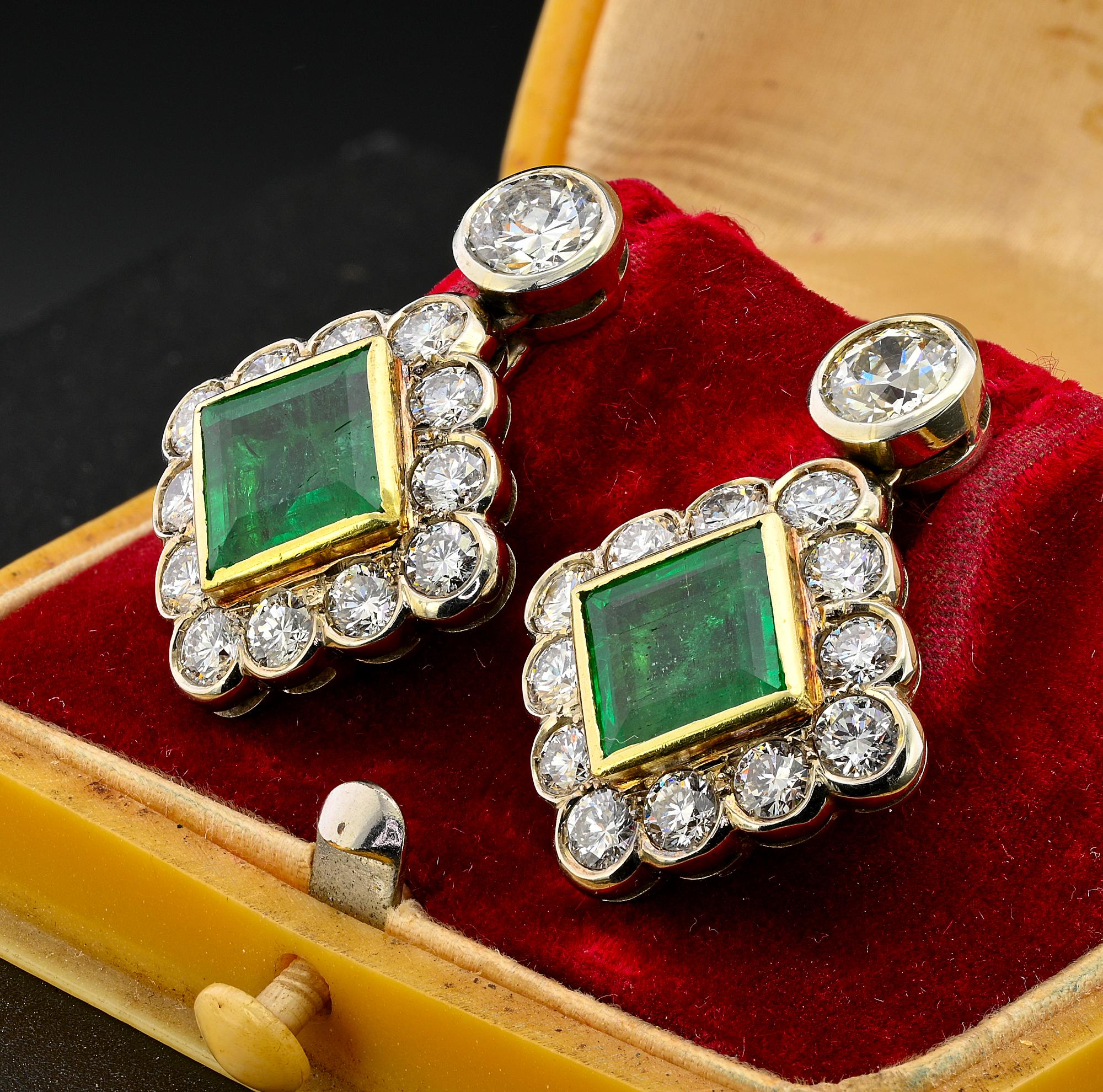 Art Deco 3.54 Ct Colombian Emerald 5.75 CT Diamond 18 KT Earrings For Sale 2