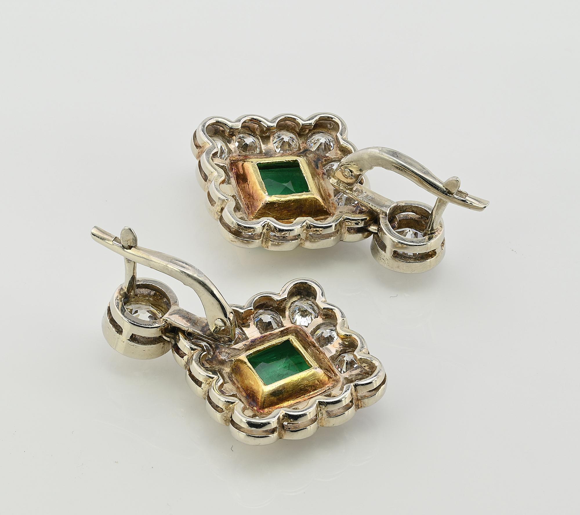 Art Deco 3.54 Ct Colombian Emerald 5.75 CT Diamond 18 KT Earrings For Sale 4