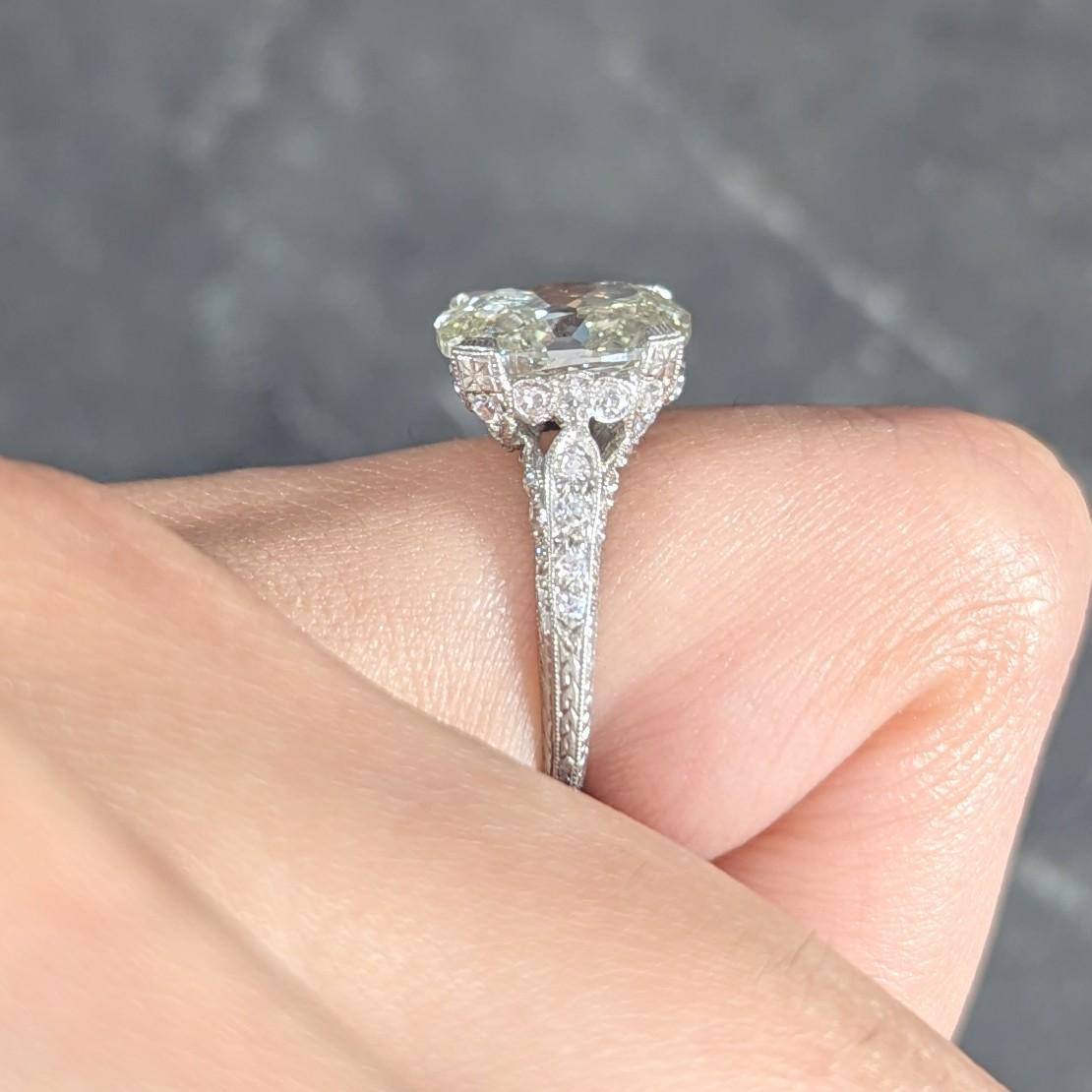 Art Deco 3.59 Carats Old Mine Cut Diamond Platinum Wheat Vintage Engagement Ring 7