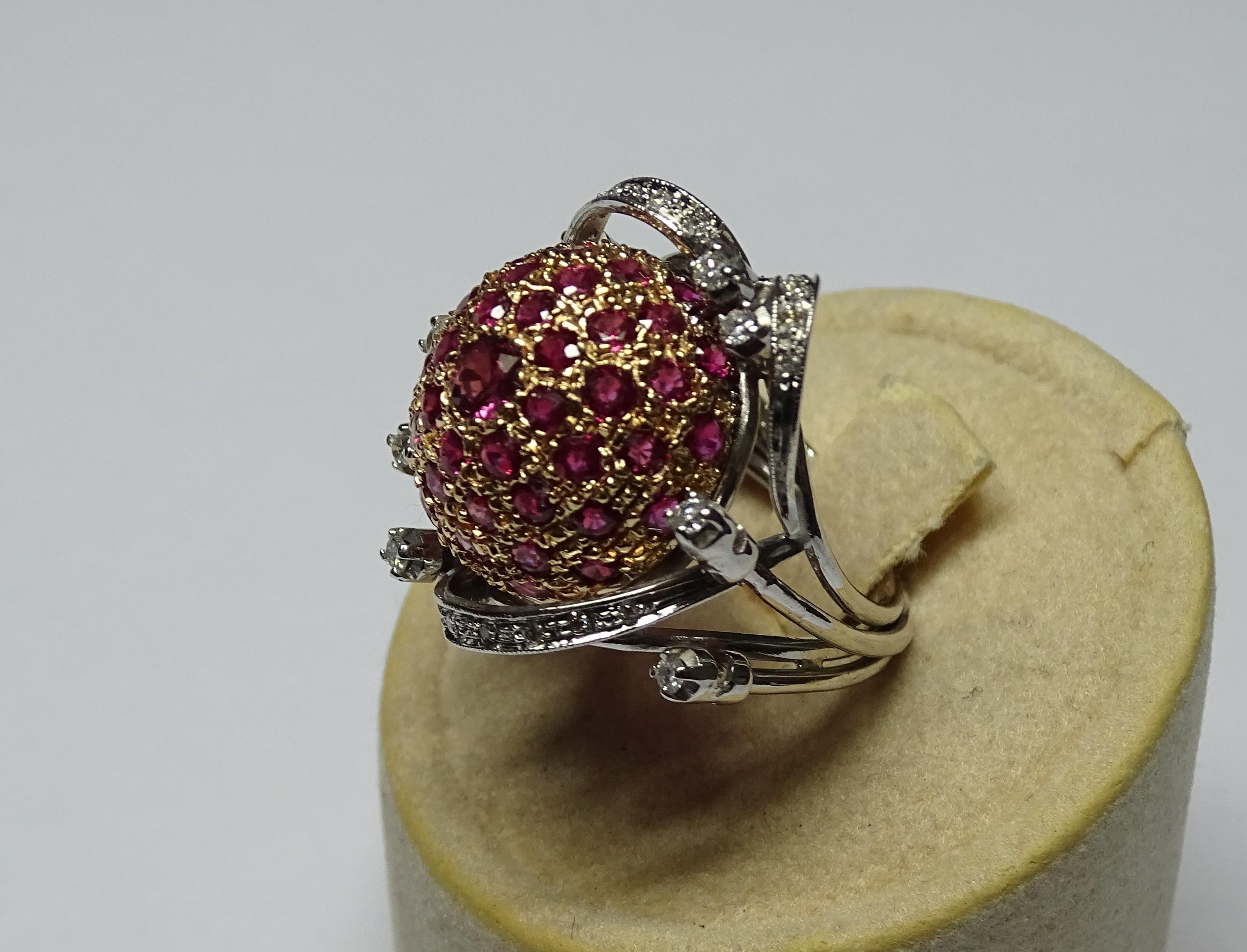 3.60 Carat Rubies White Diamond 18 Karat Yellow Gold White Gold Ring In New Condition For Sale In Marcianise, IT