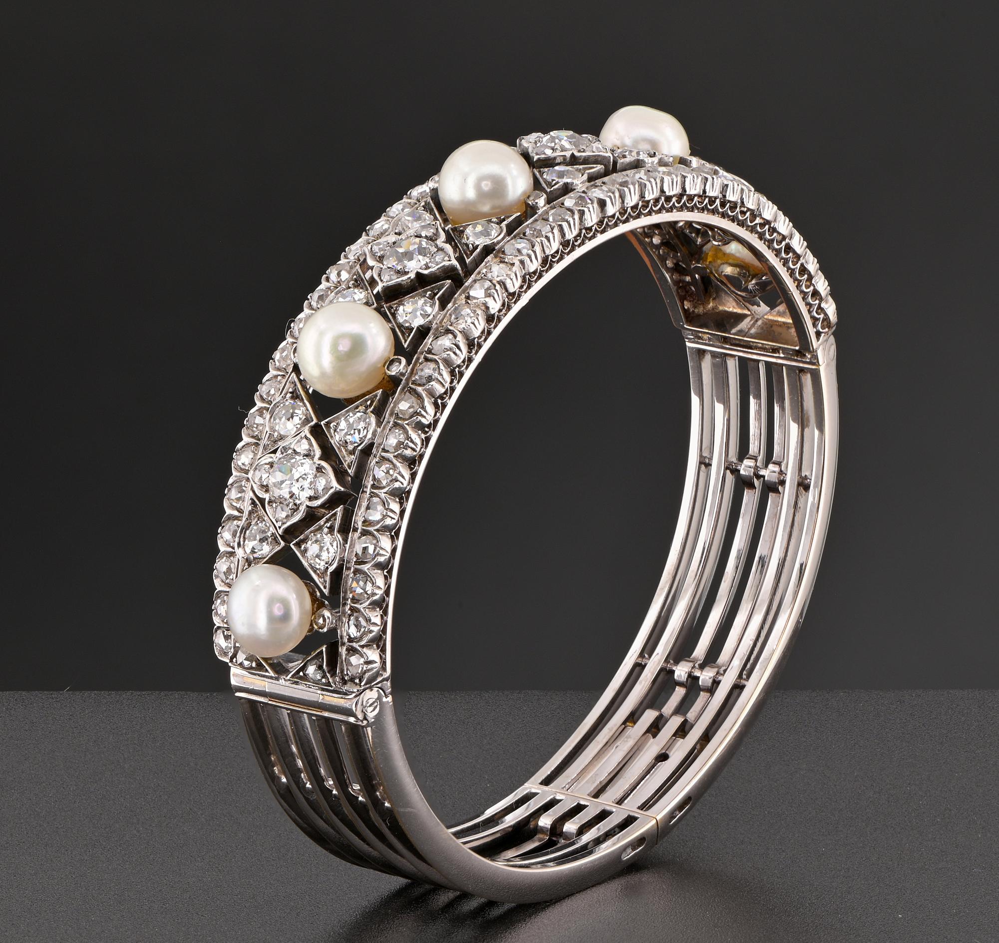 Art Deco  3.60 Ct Diamond Natural Pearl Rare Bangle 18 Kt For Sale 4