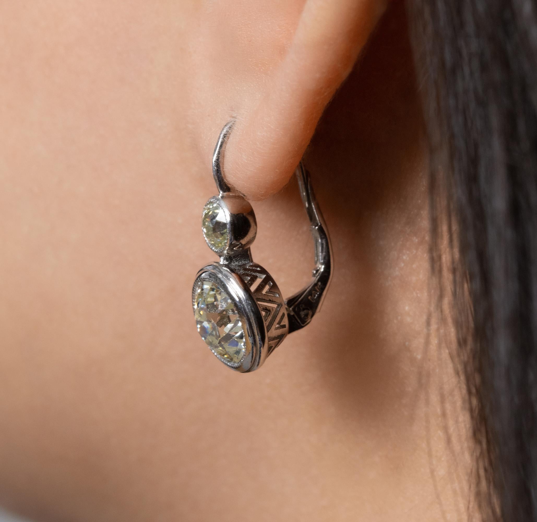 Art Deco GIA 4,66 Karat Diamant-Tropfen-Ohrringe aus Platin mit alteuropäischem Schliff und Platin 14K im Angebot 6