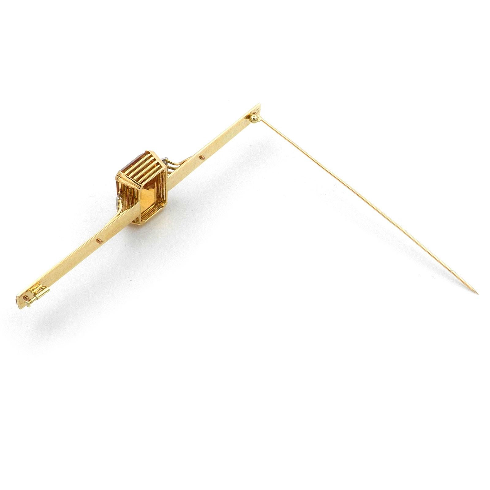 Baguette Cut Art Deco 37 Carat Citrine Diamond Gold Bar Brooch, circa 1930