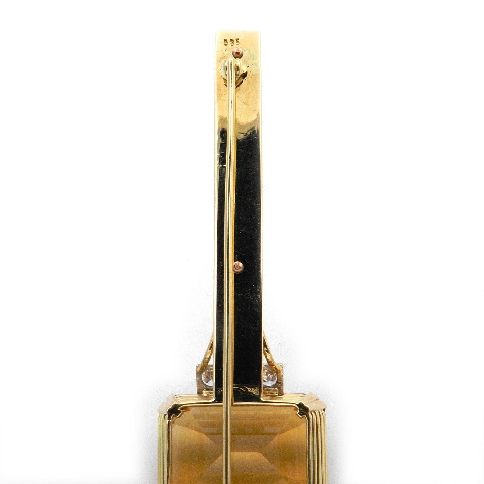Art Deco 37 Carat Citrine Diamond Gold Bar Brooch, circa 1930 In Good Condition In Goettingen, DE