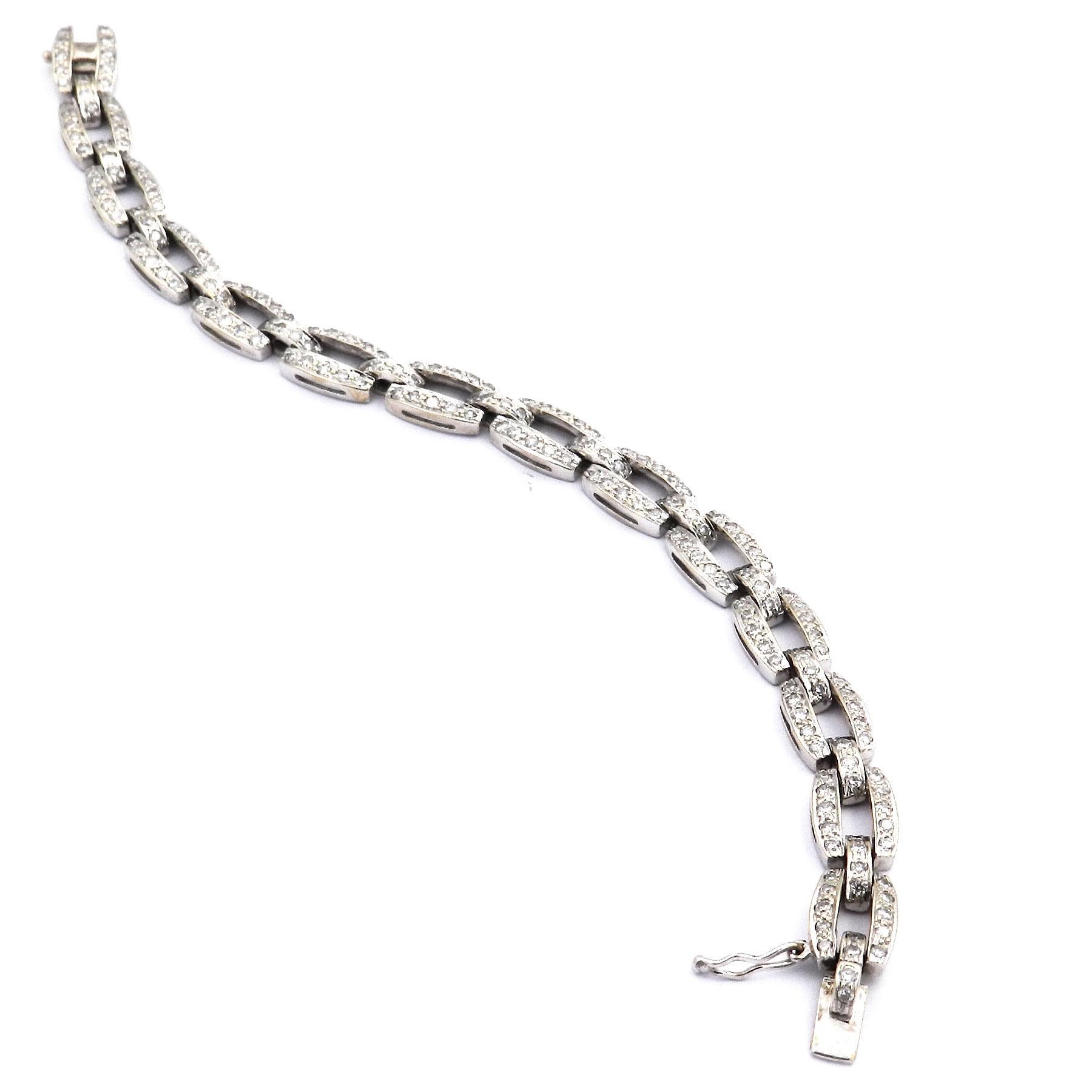 Bracelet Art déco en or blanc 18 carats avec diamants de 3,7 carats, ca. 1920 en vente 1