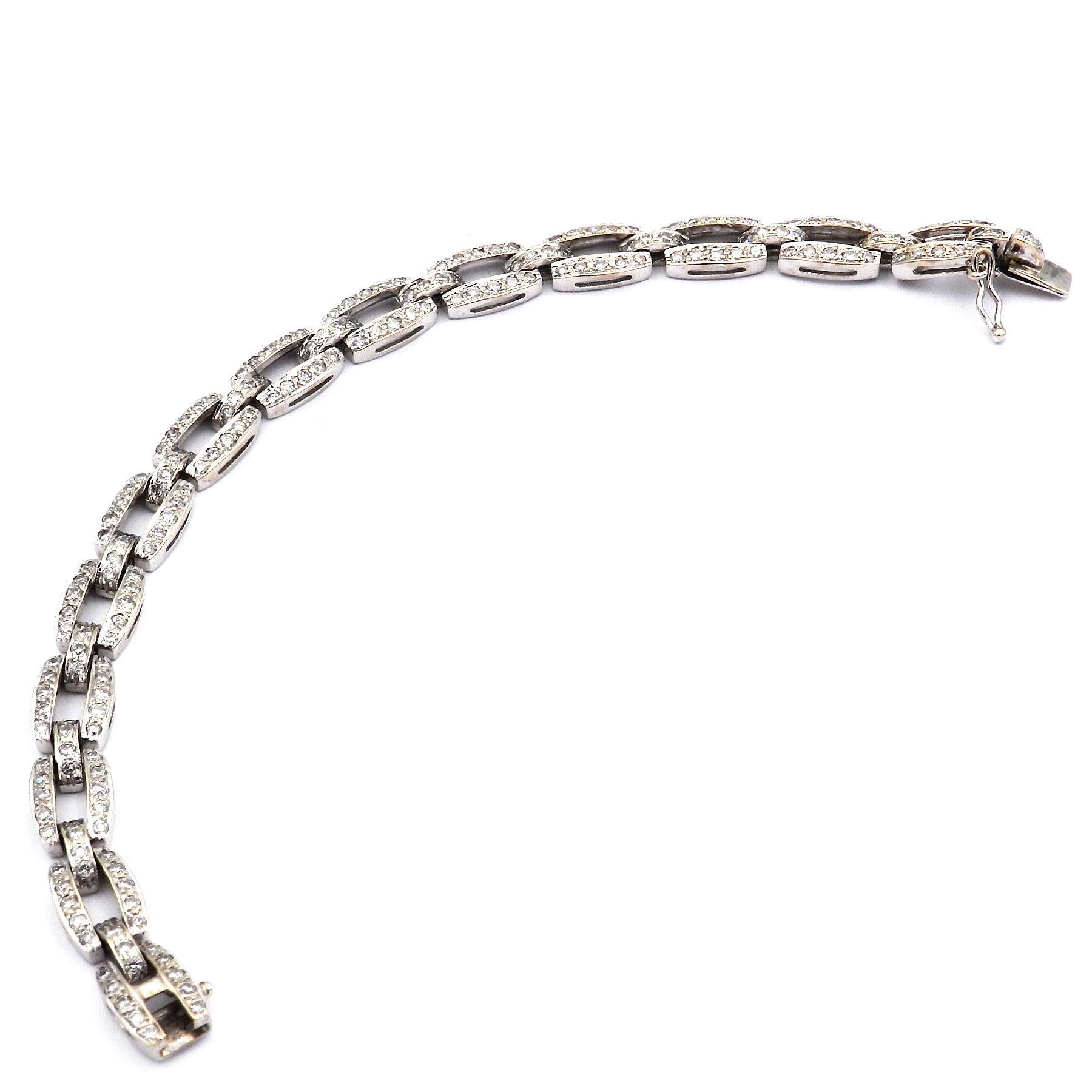 Bracelet Art déco en or blanc 18 carats avec diamants de 3,7 carats, ca. 1920 en vente 2