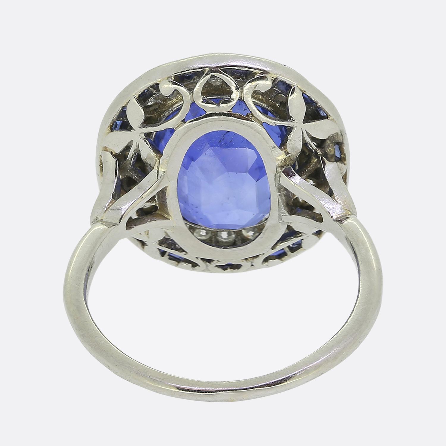 Bague Art déco avec saphir birman de 3,70 carats et diamants Bon état - En vente à London, GB