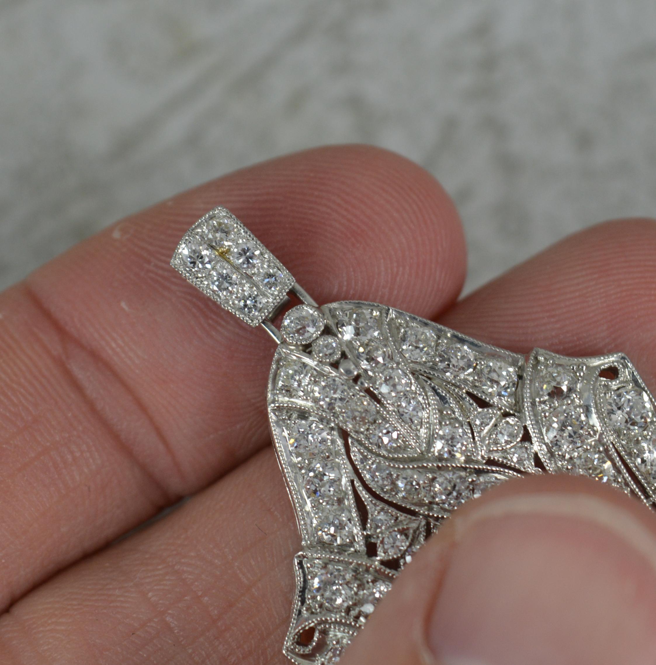Art Deco 3,75 Karat Diamant im Altschliff Mondstein und Saphir Cabochon Platin Anhänger im Angebot 1