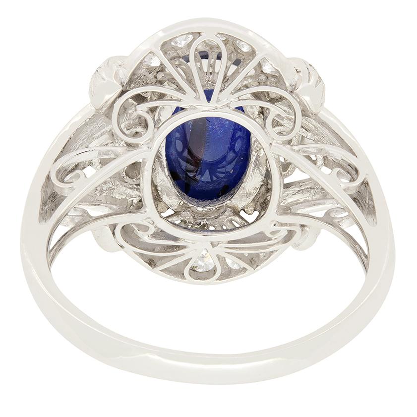 Art Deco 3.82ct Sapphire and Diamond Cluster Ring, circa 1930s In Good Condition For Sale In London, GB