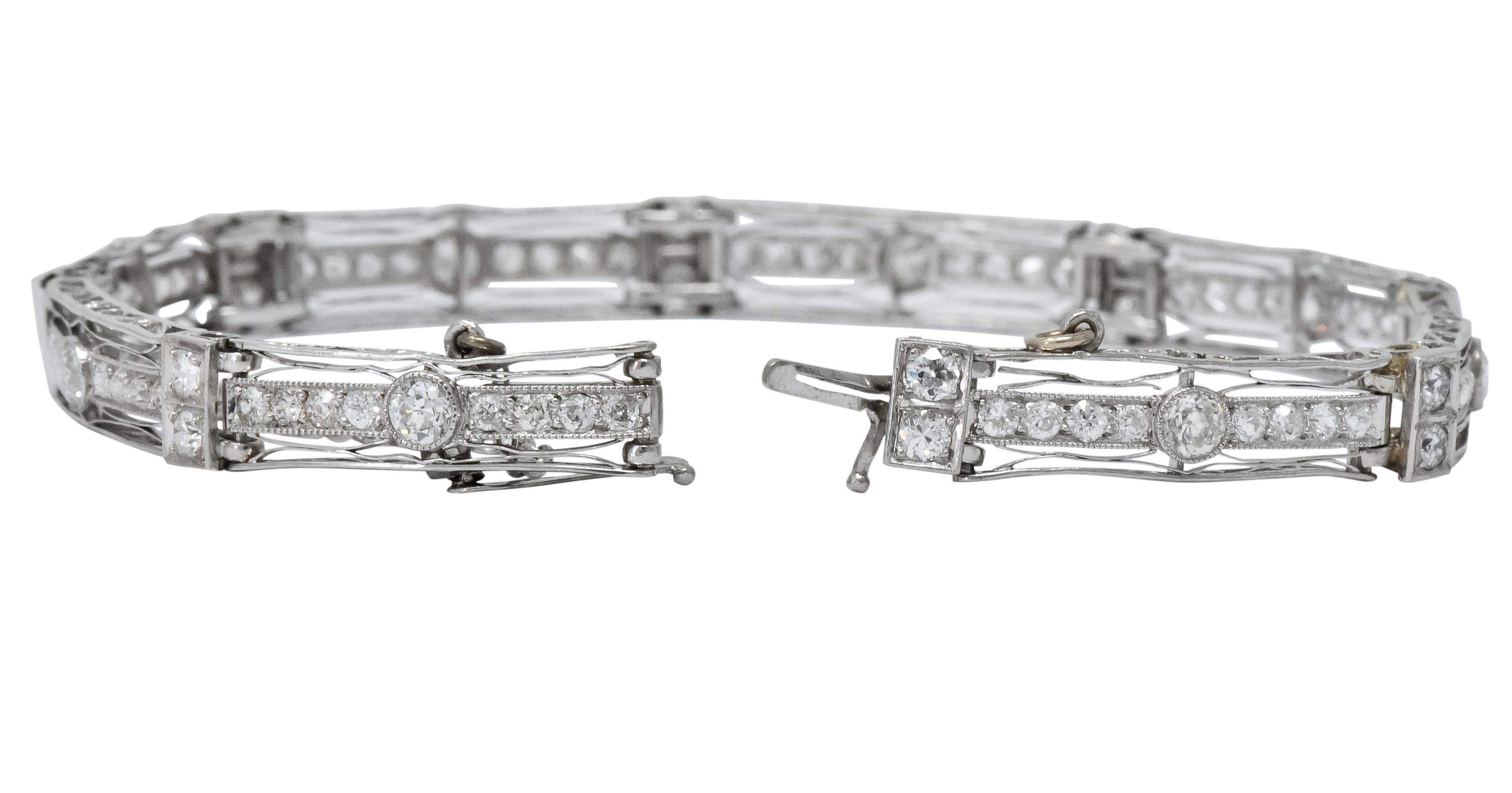 Women's or Men's Art Deco 3.85 Carat Old European Diamond Platinum Fancy Link Bracelet