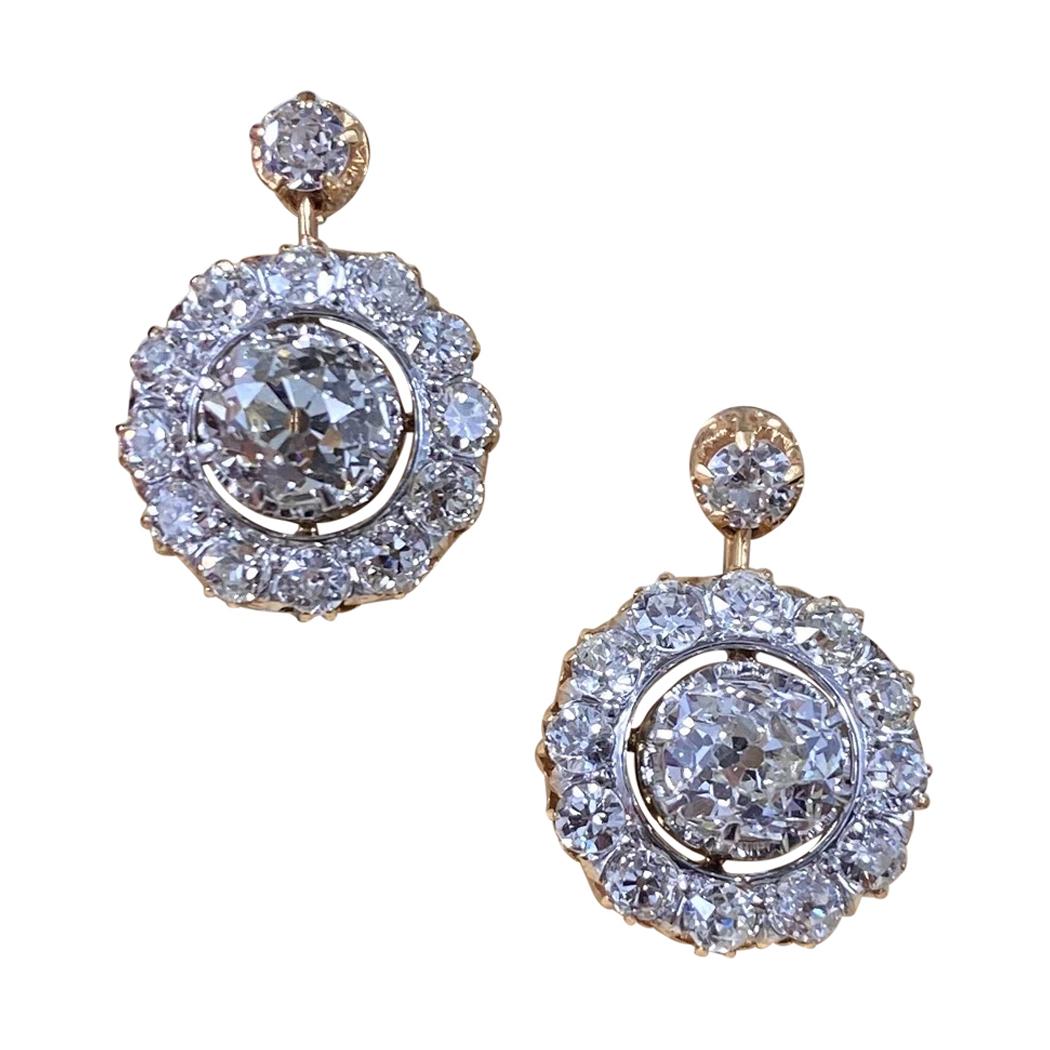 Art Deco 3.94 Carat Old Mine Diamond Target Earrings Yellow Gold Platinum 1940s For Sale