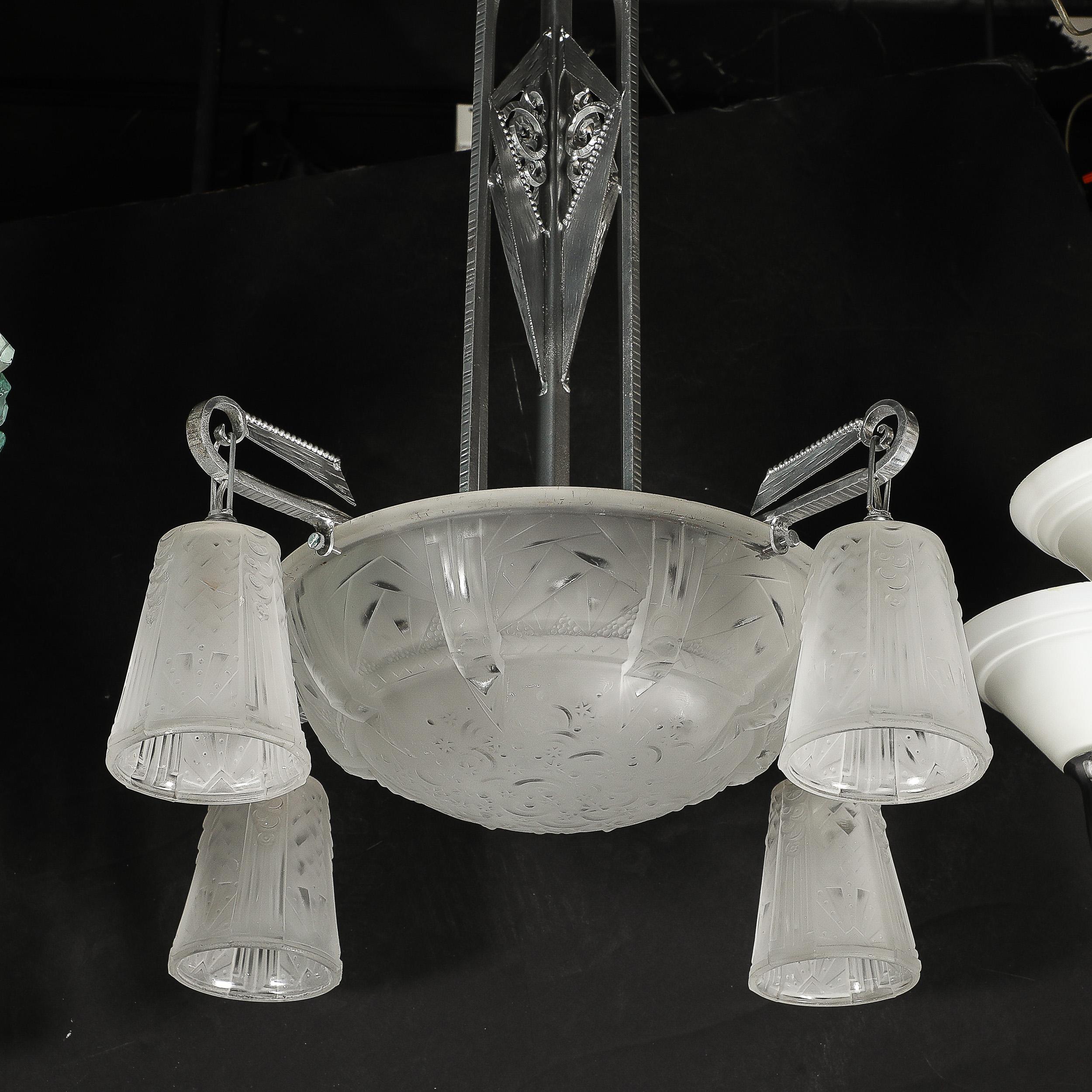 Lampadario Art Deco a 4 bracci in vetro smerigliato e bronzo argentato firmato Muller Frères in vendita 5