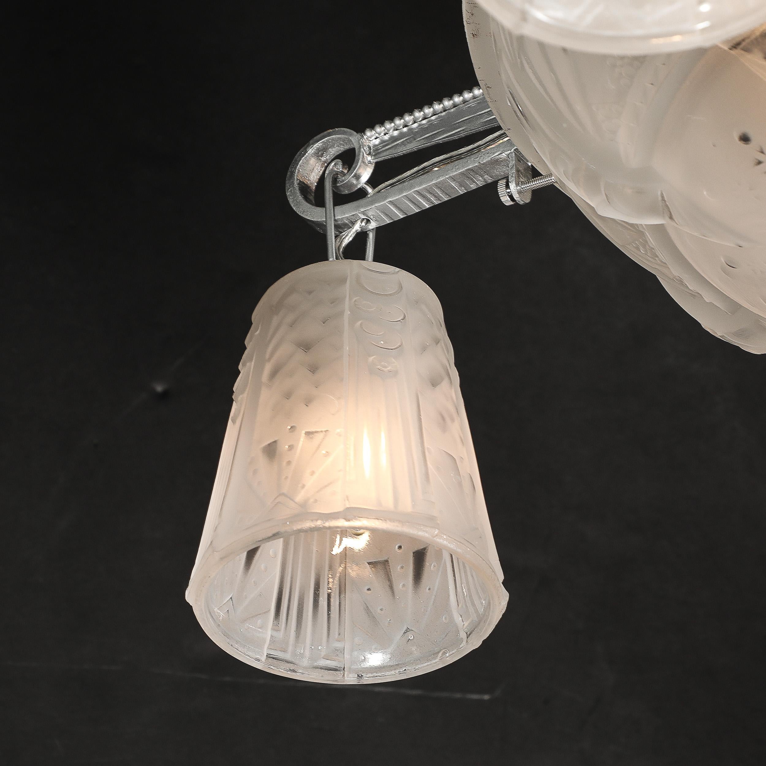 Lampadario Art Deco a 4 bracci in vetro smerigliato e bronzo argentato firmato Muller Frères in vendita 2