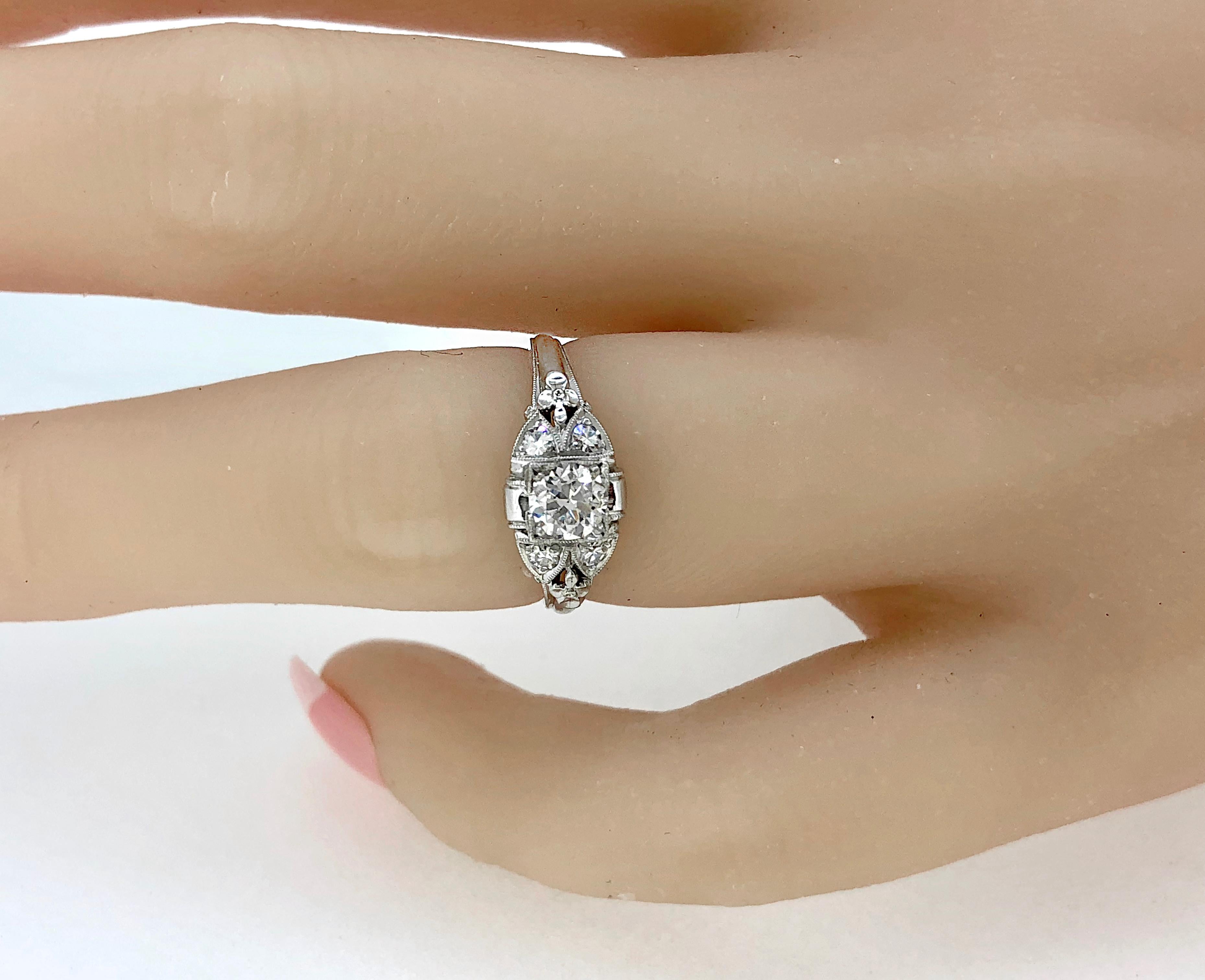 Art Deco .40 Carat Diamond Antique Engagement Ring Platinum In Excellent Condition In Tampa, FL