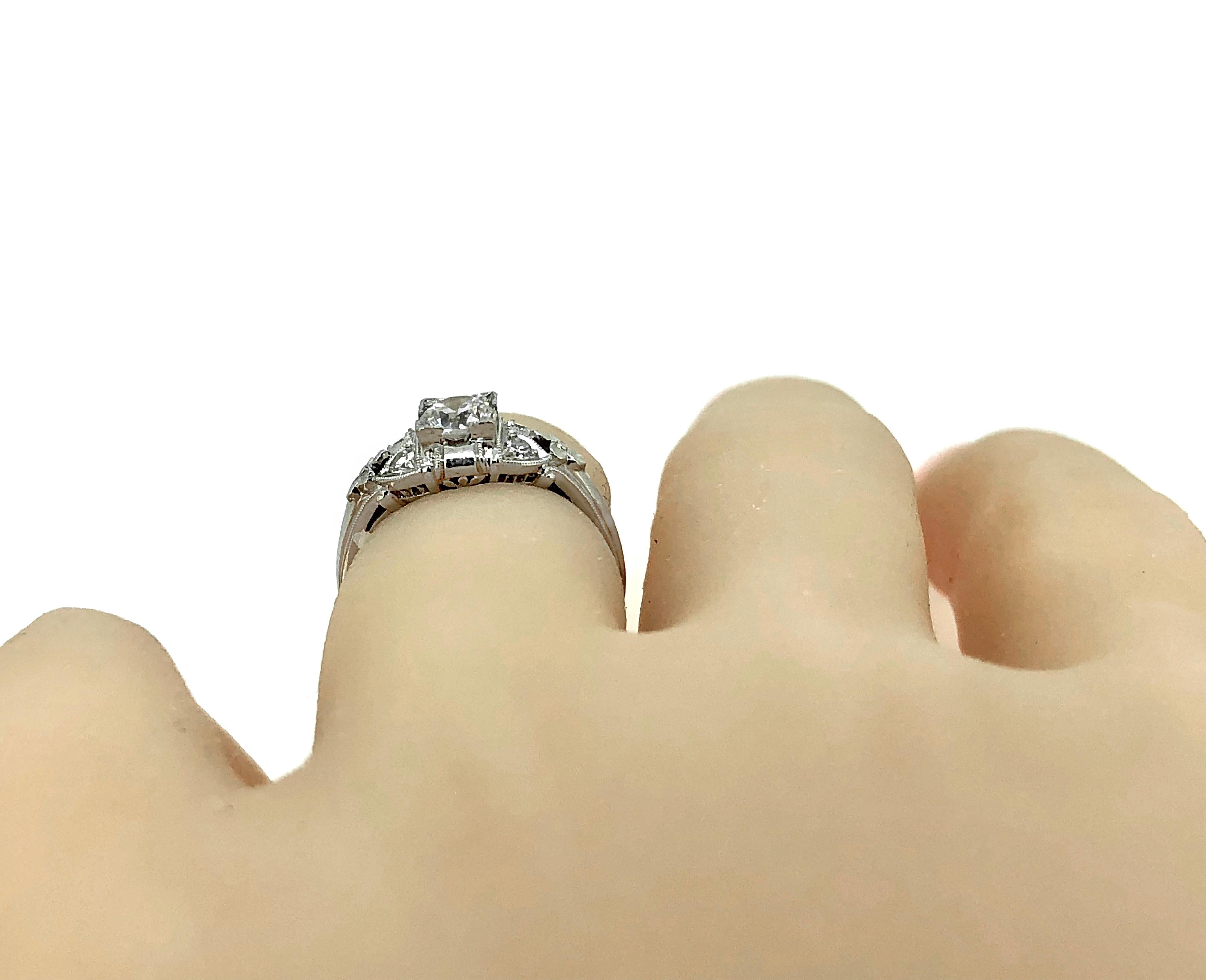 Women's Art Deco .40 Carat Diamond Antique Engagement Ring Platinum