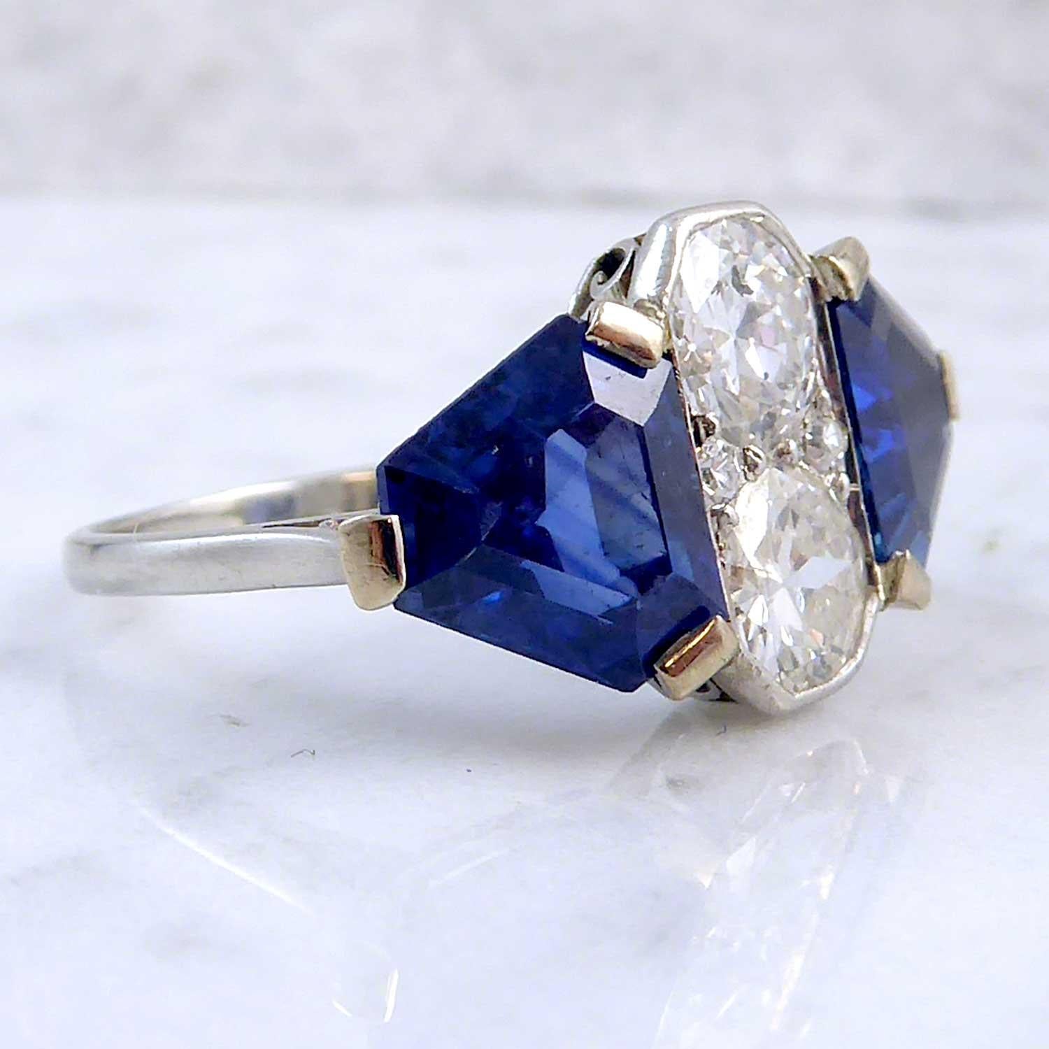 Art Deco 4.0 Carat Sapphire, 1.13 Carat Diamond Ring 1