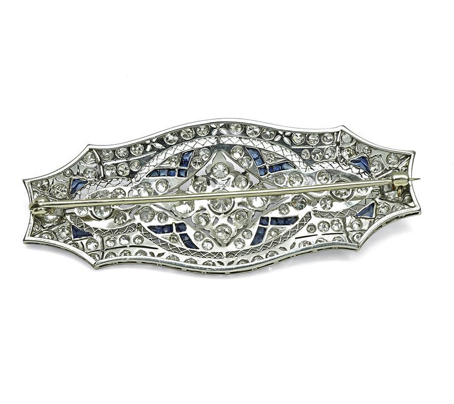 Taglio vecchia miniera Spilla Art Deco in platino con diamante e zaffiro da 4,00 carati in vendita