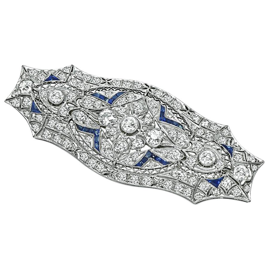 Spilla Art Deco in platino con diamante e zaffiro da 4,00 carati in vendita